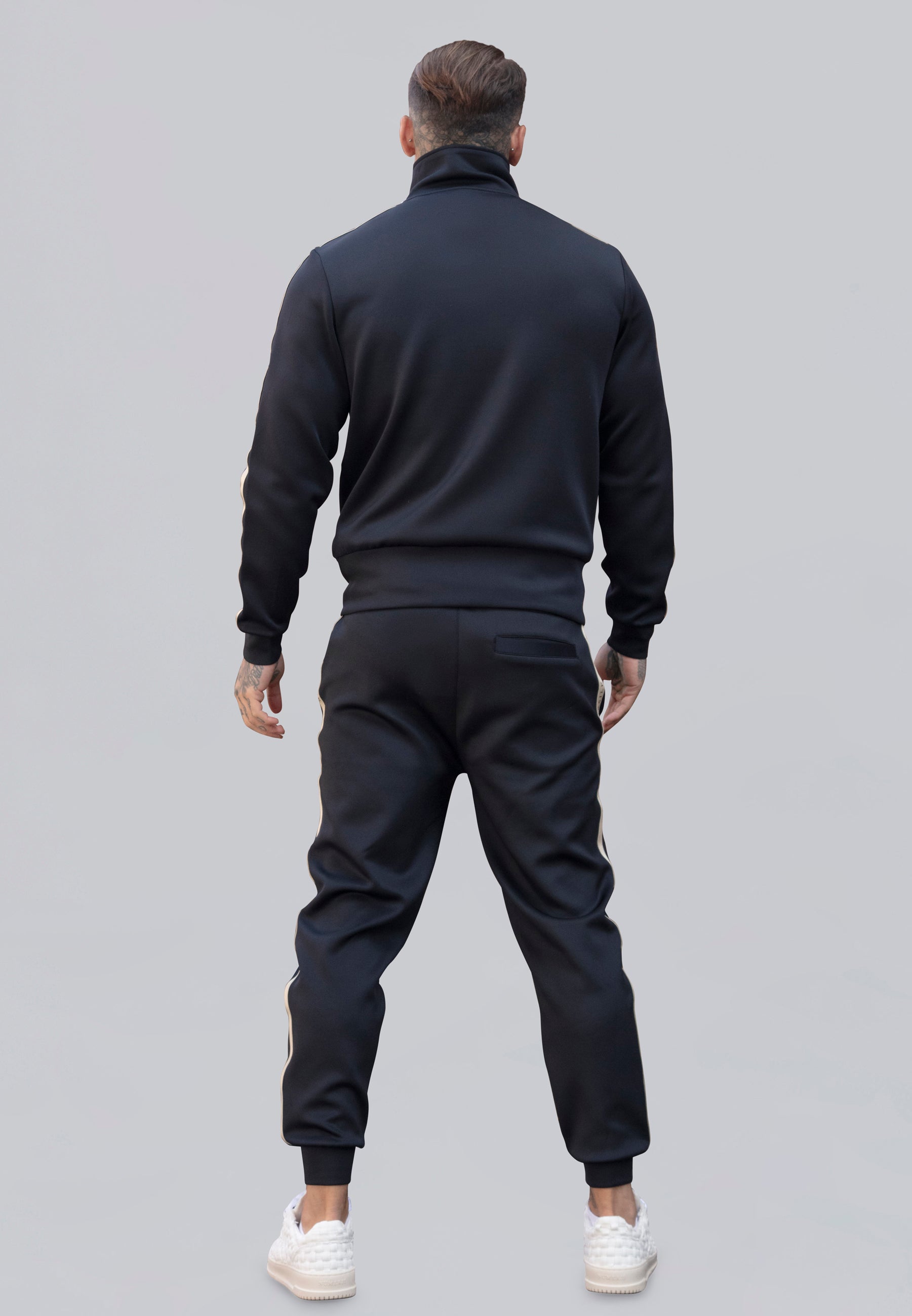 Joggers eleganti in pantaloni neri SikSilk   