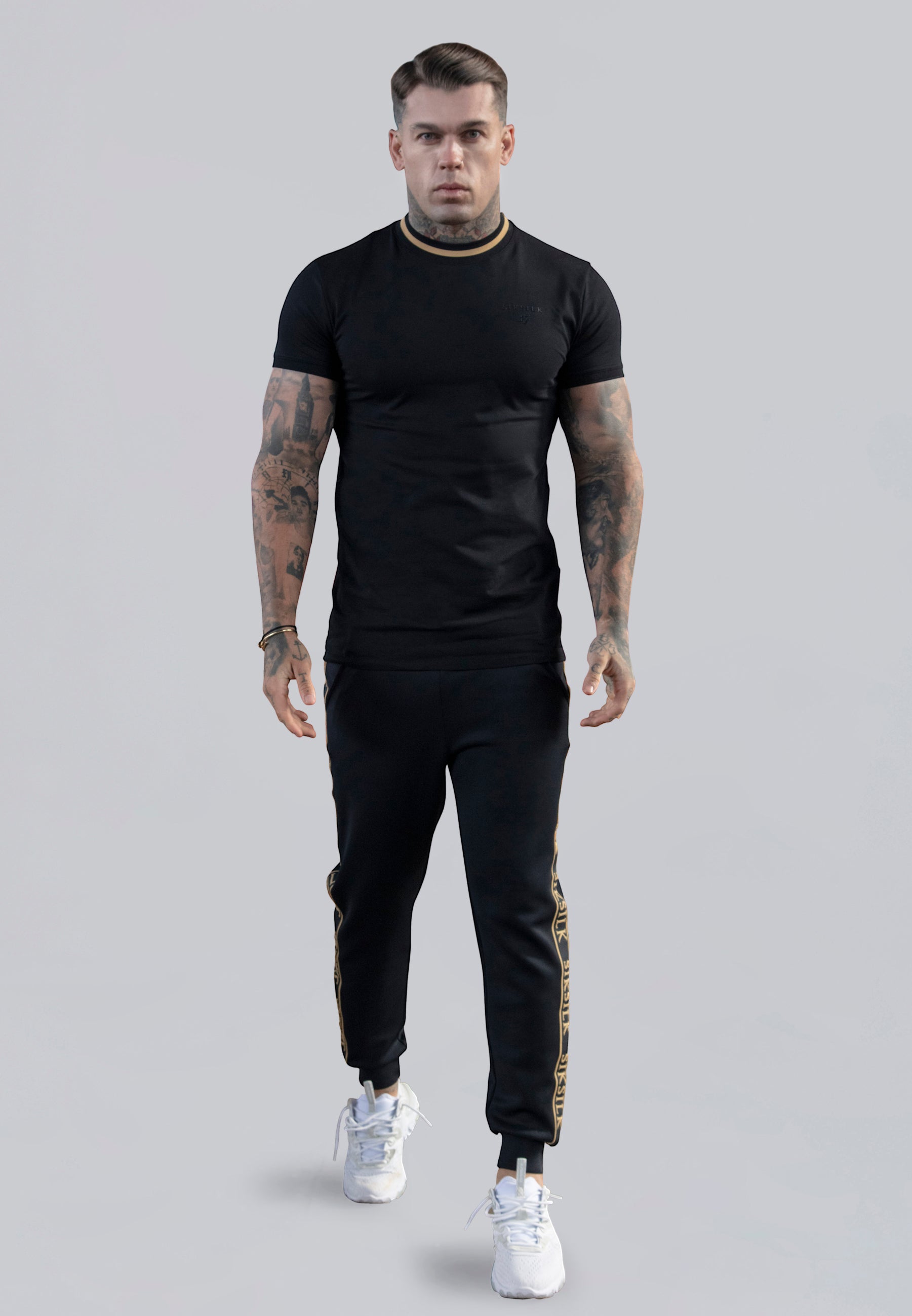 Maglietta Muscle Fit in nero Magliette SikSilk   