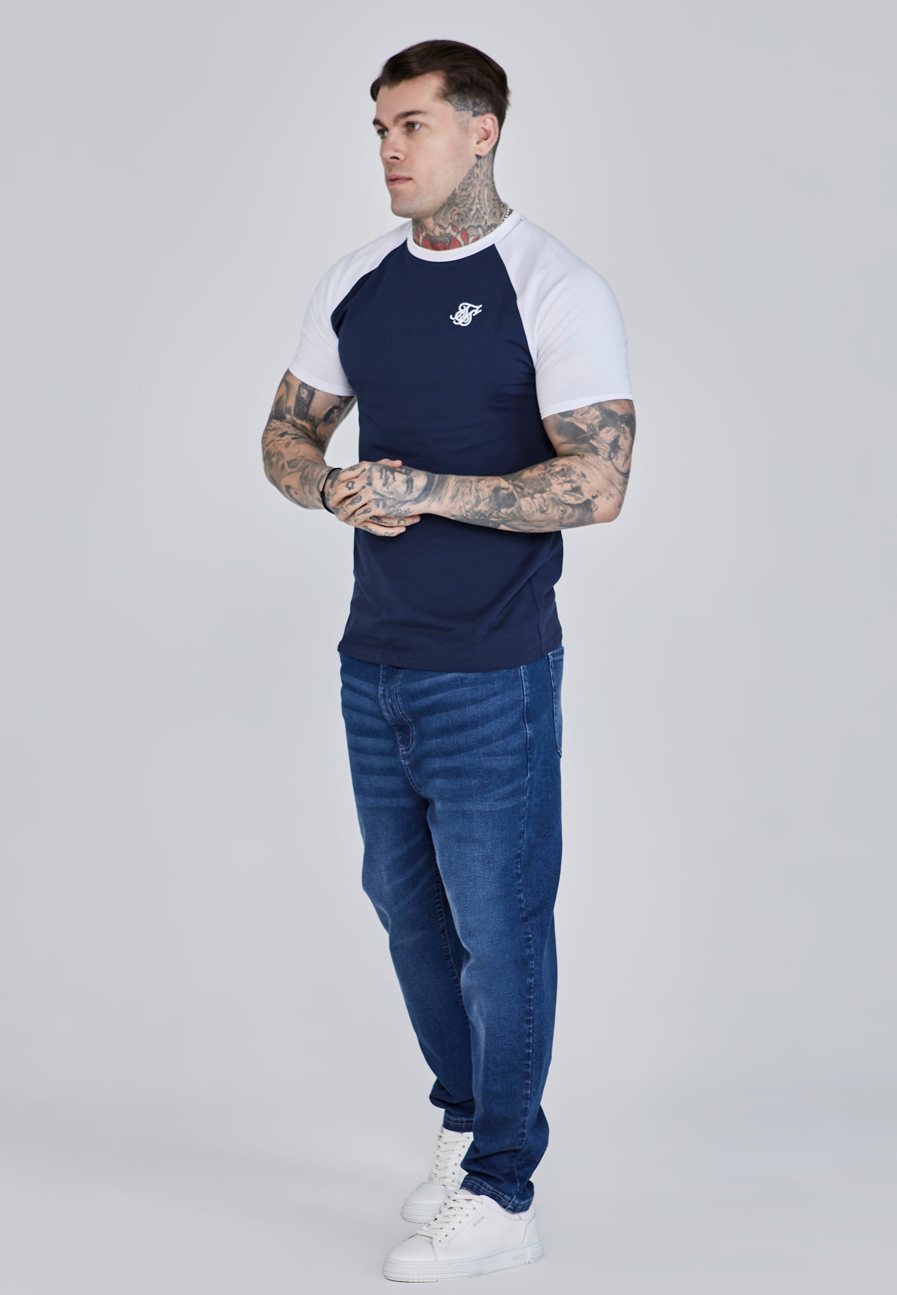 Maglietta Raglan in Marina, Magliette bianche SikSilk   