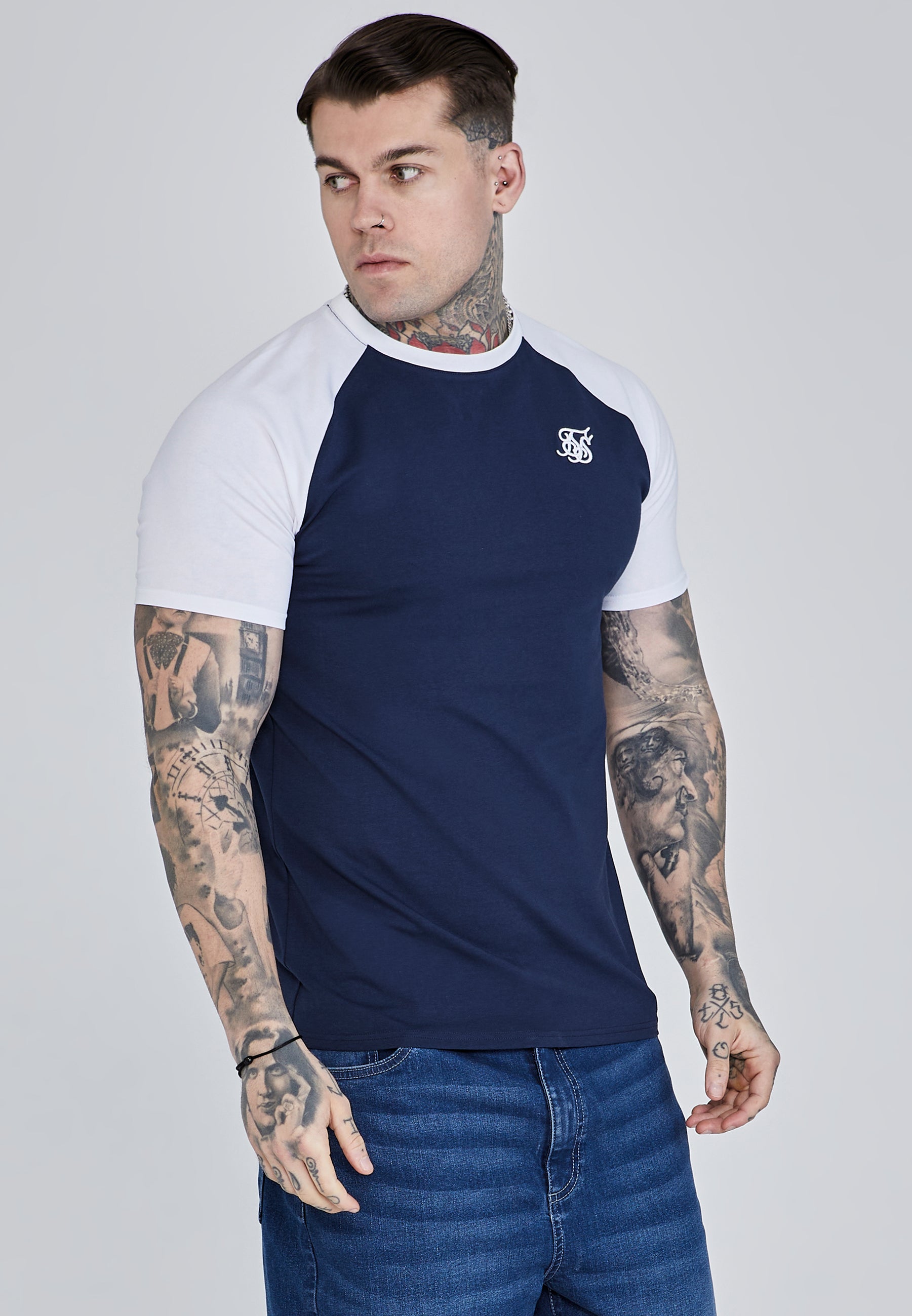 Maglietta Raglan in Marina, Magliette bianche SikSilk   