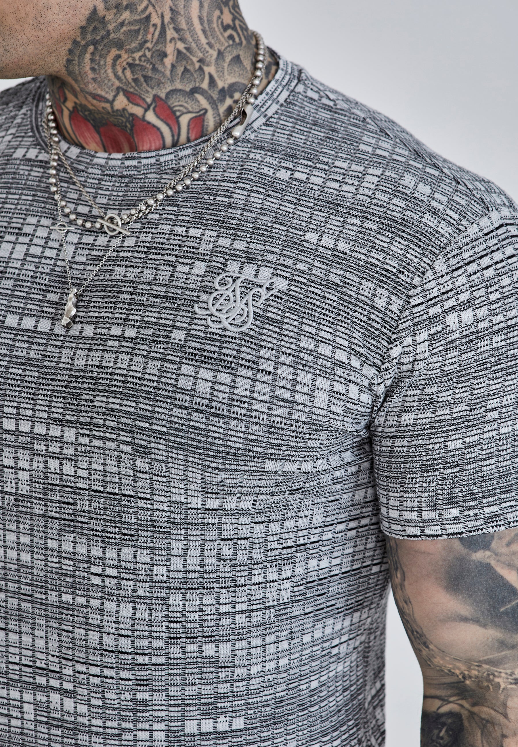 Maglietta a coste in grigio Magliette SikSilk   