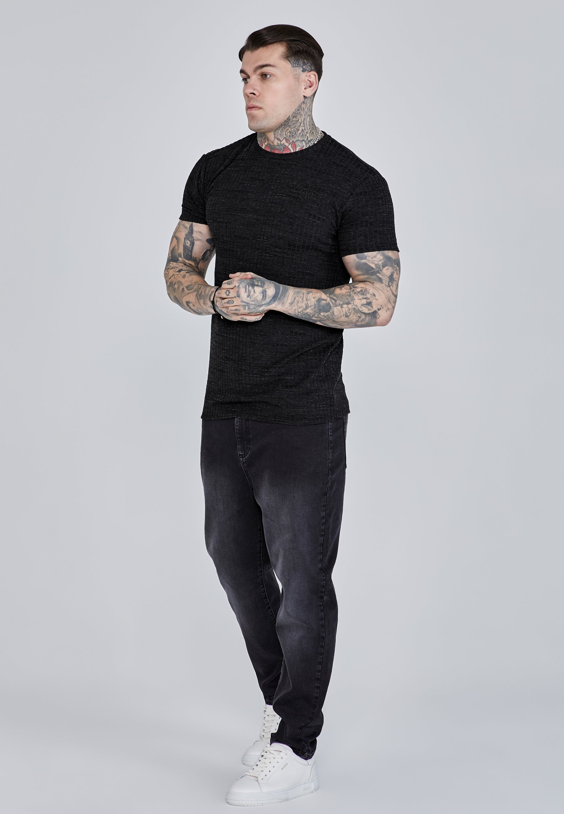 Maglietta a coste in nero Magliette SikSilk   