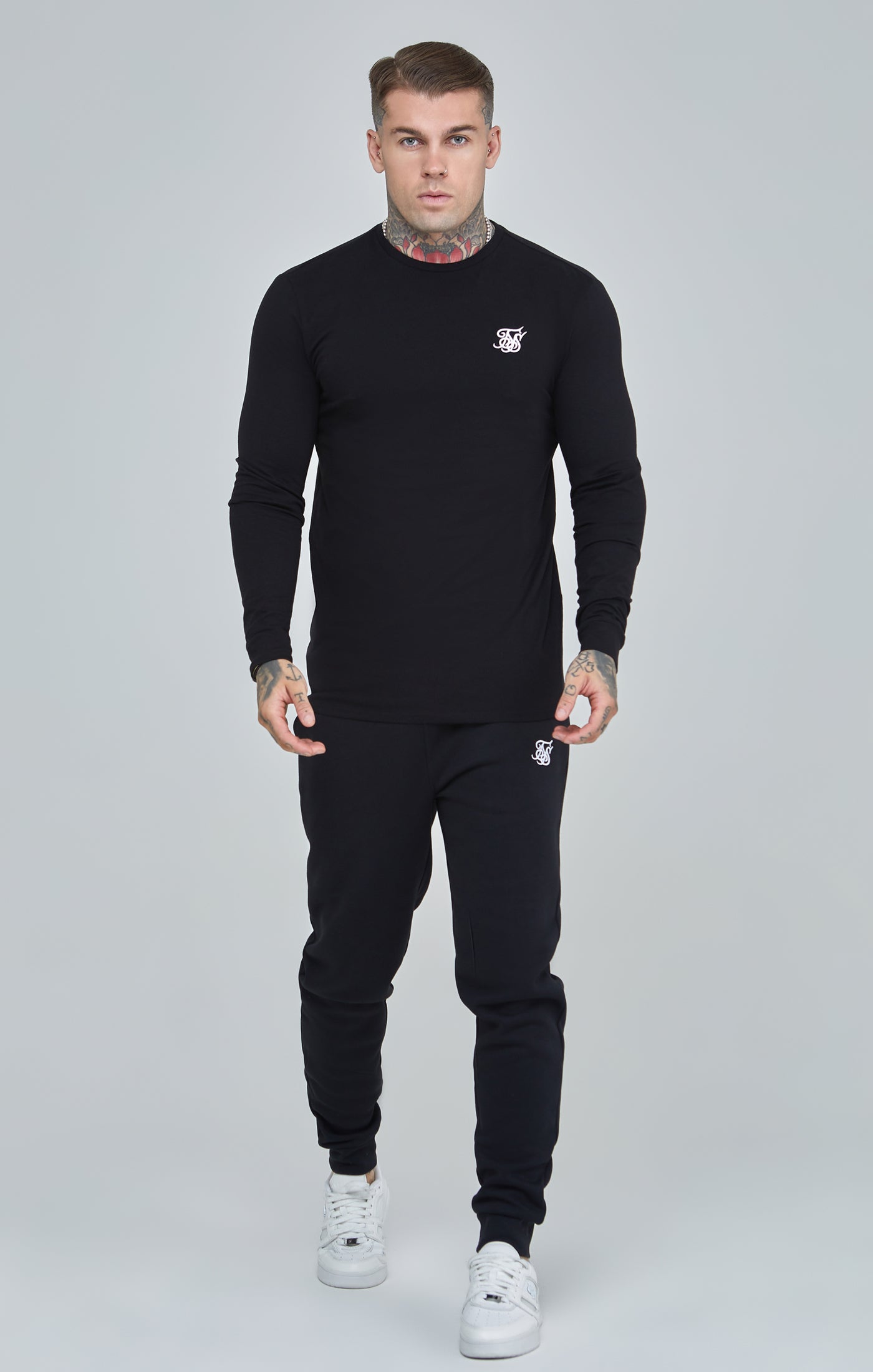 Maglietta Essentials a maniche lunghe in nero Magliette SikSilk   