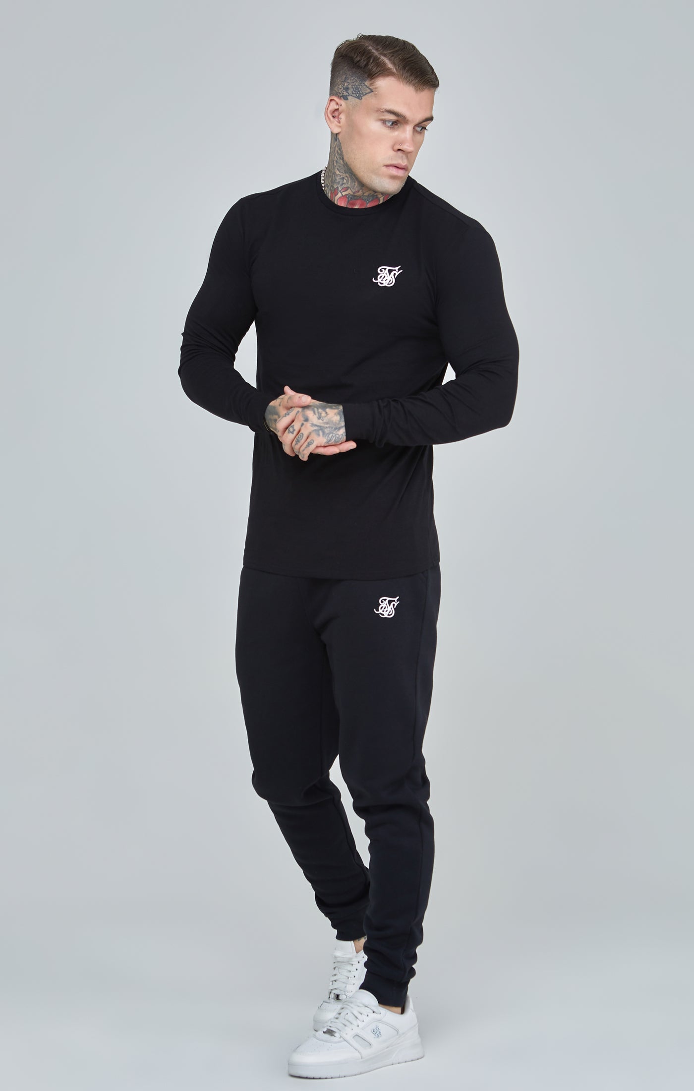 Maglietta Essentials a maniche lunghe in nero Magliette SikSilk   