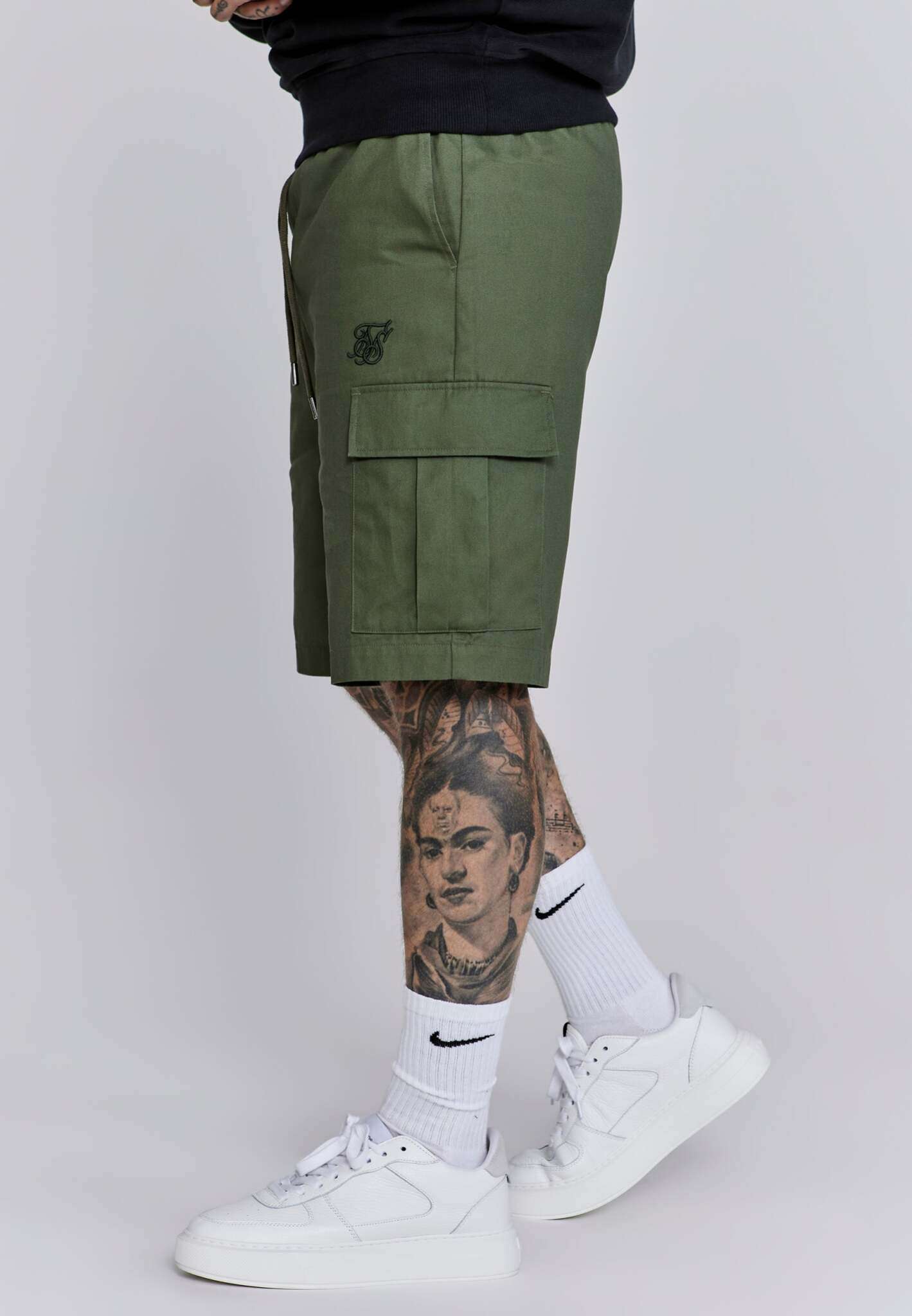Pantaloncini Cargo in verde SikSilk