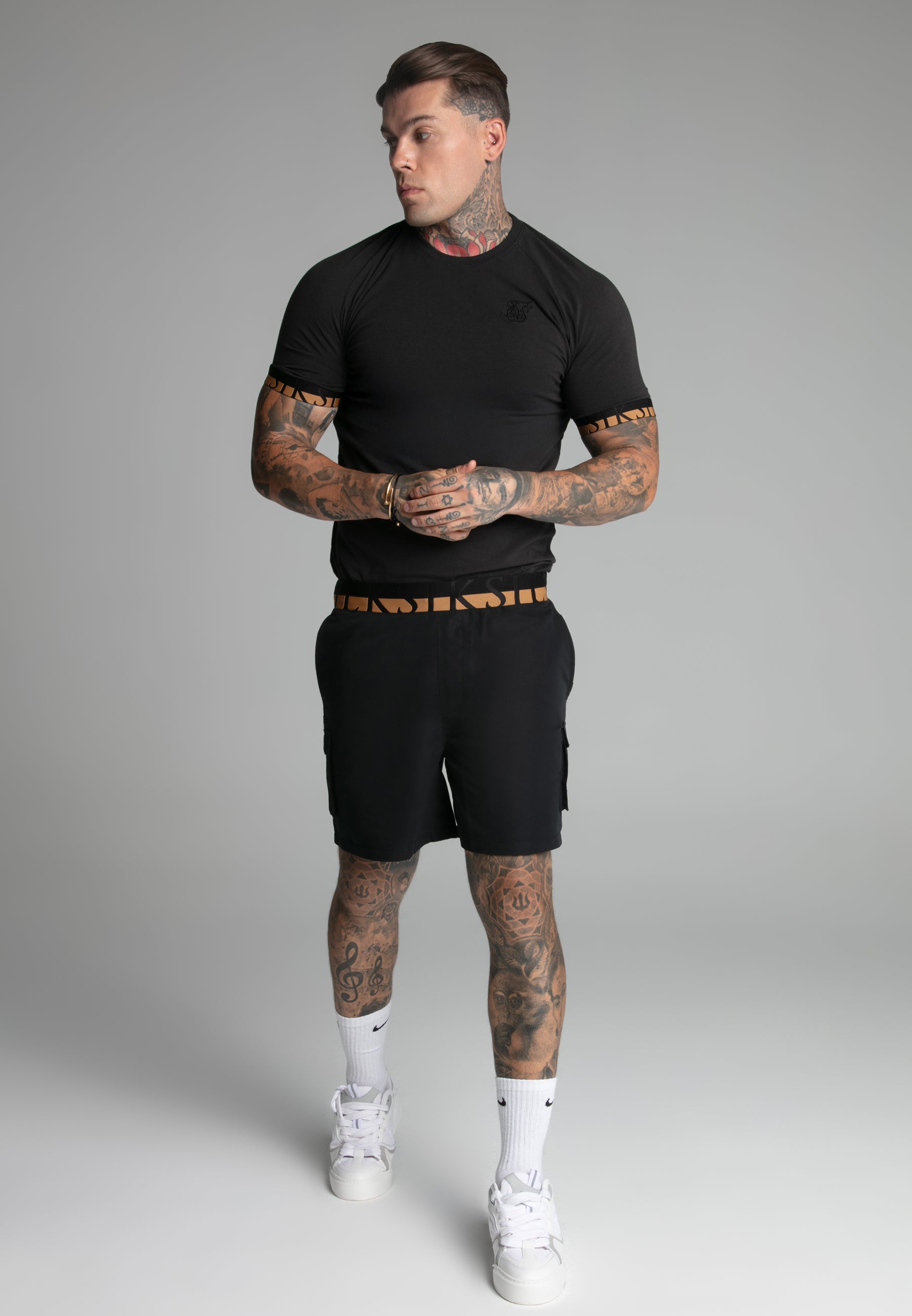 Pantaloncini da bagno Cargo in nero Pantaloncini da bagno SikSilk