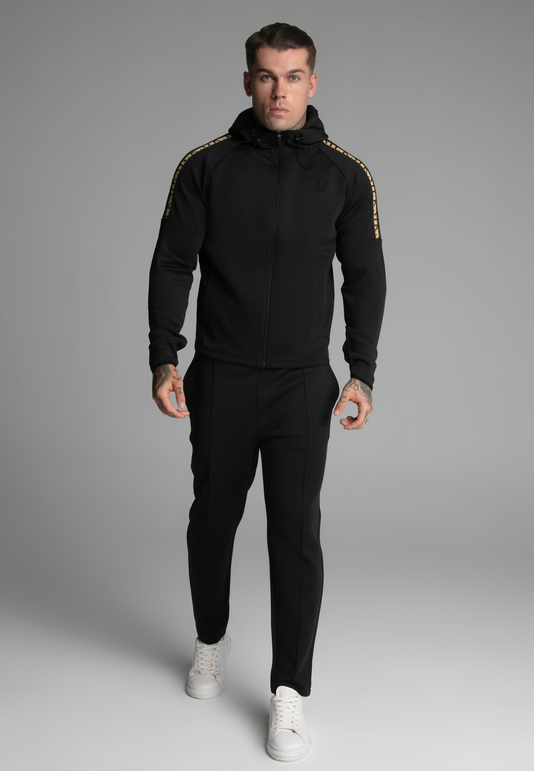 Felpa con cappuccio con zip intera in nero Giacche con cappuccio SikSilk