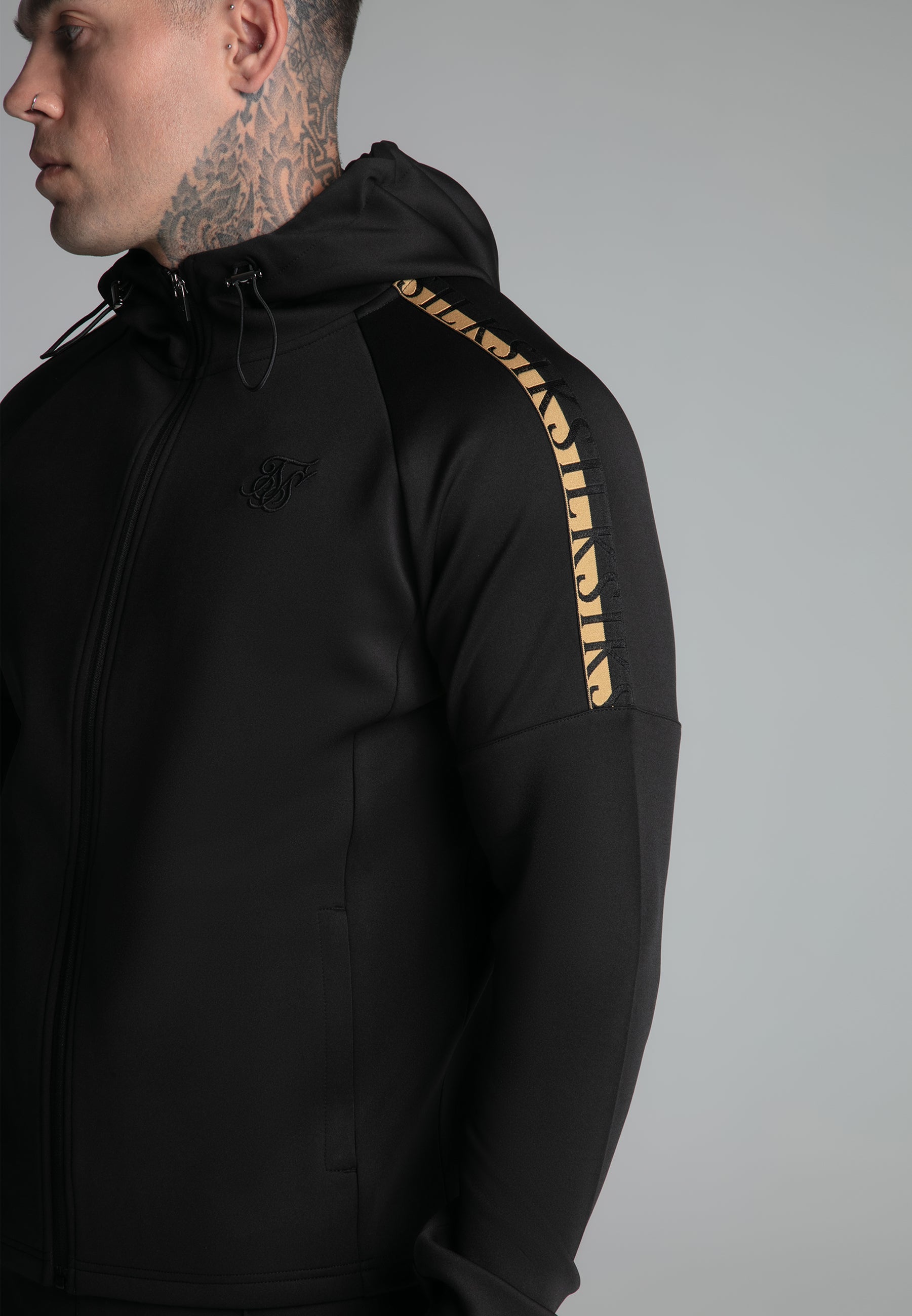 Felpa con cappuccio con zip intera in nero Giacche con cappuccio SikSilk