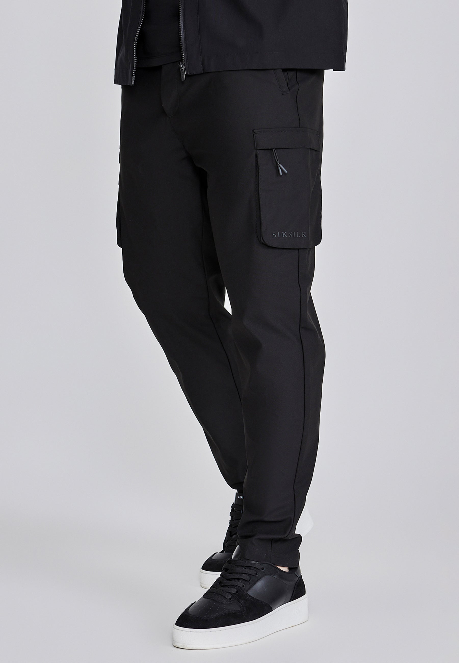 Pantaloni cargo eleganti in nero Pantaloni SikSilk