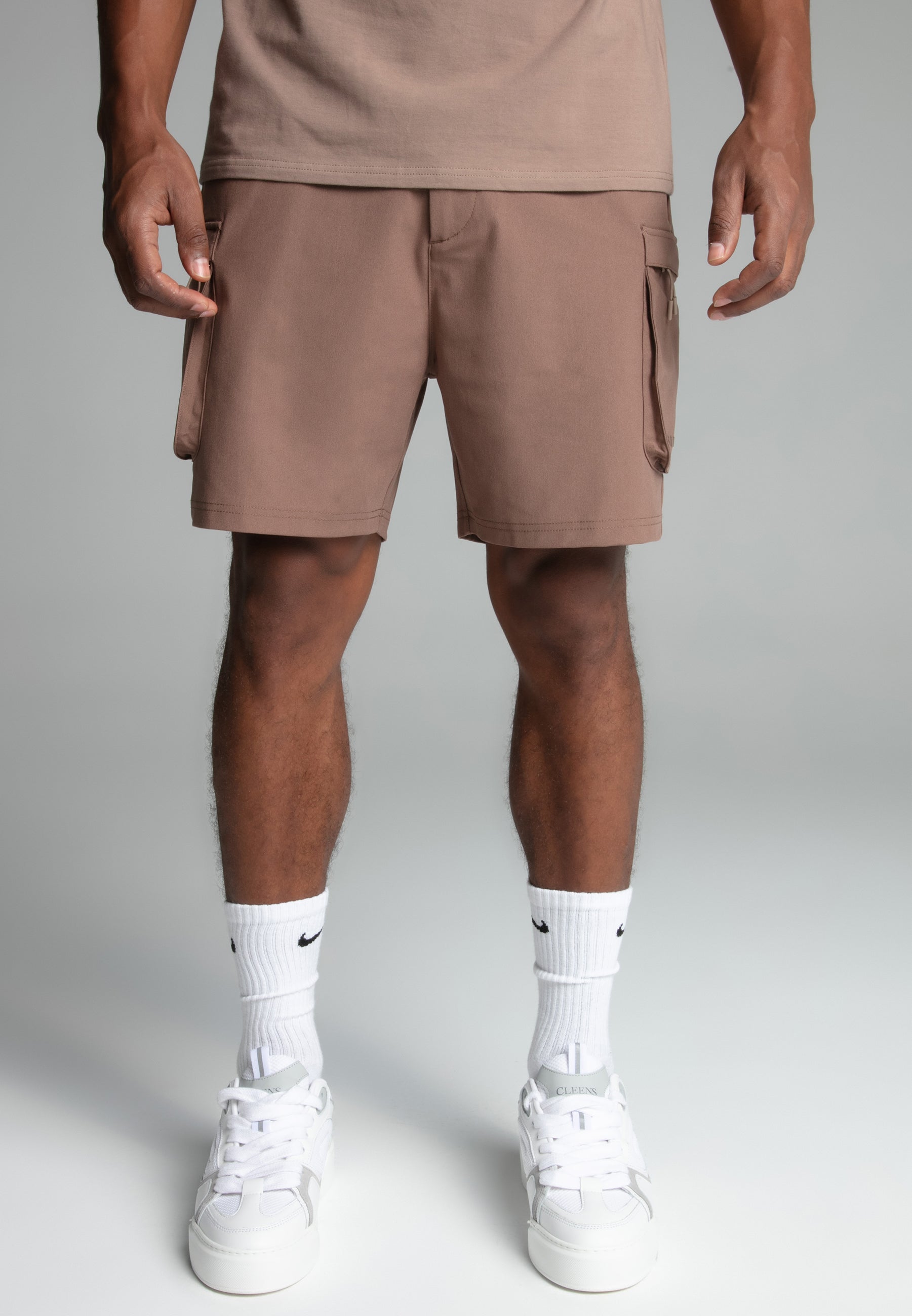 Pantaloncini Cargo eleganti in marrone SikSilk