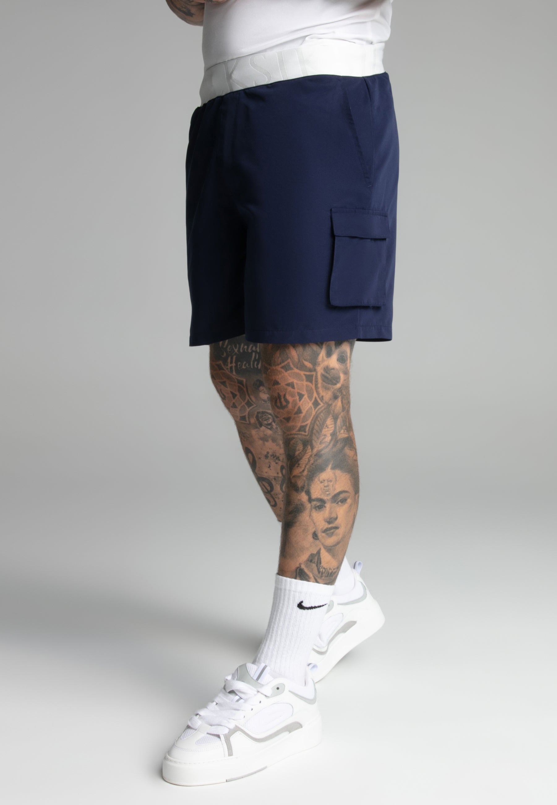 Pantaloncini da bagno Cargo in nero Pantaloncini da bagno SikSilk