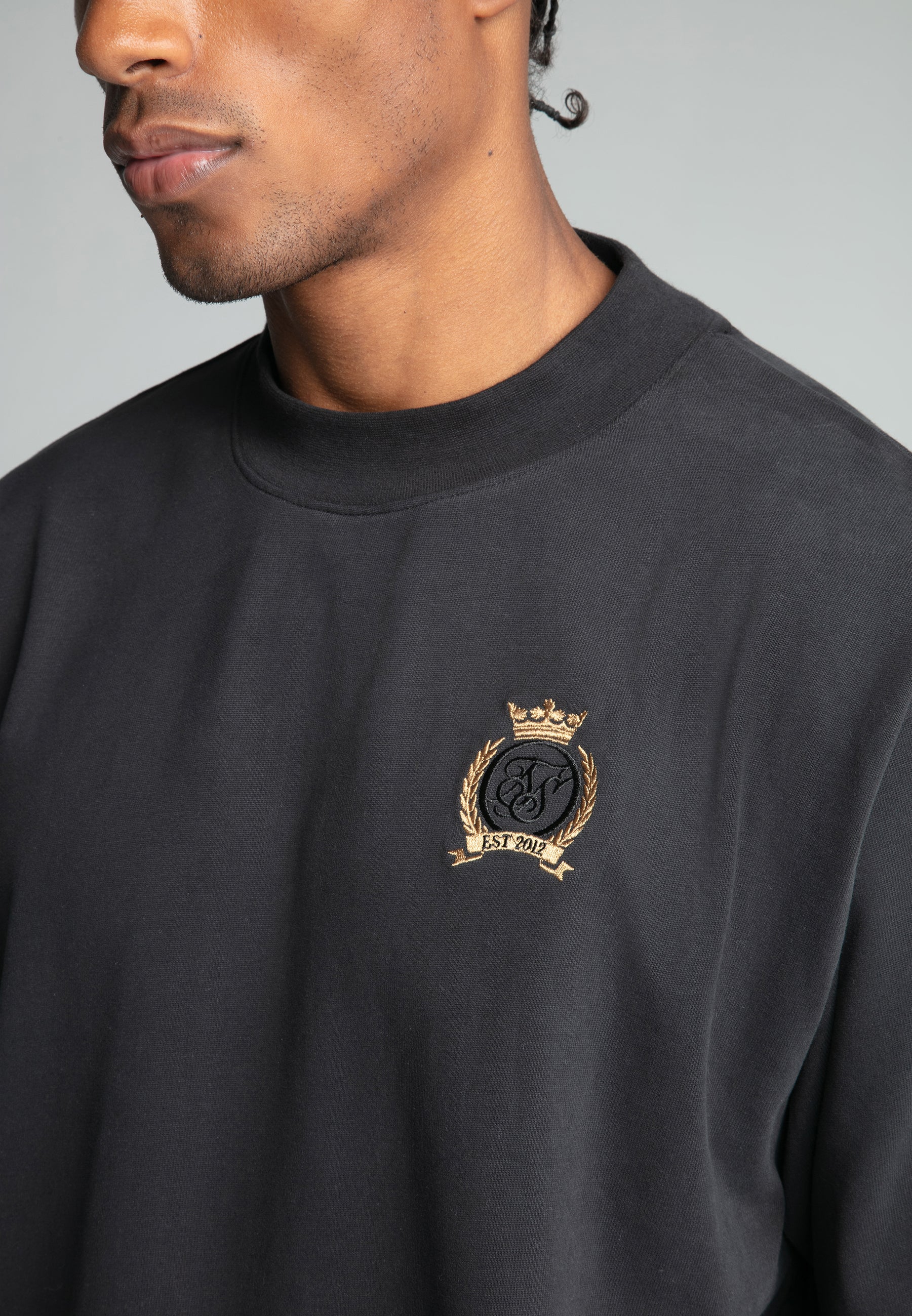 Maglietta Premium Crest in nero Magliette SikSilk
