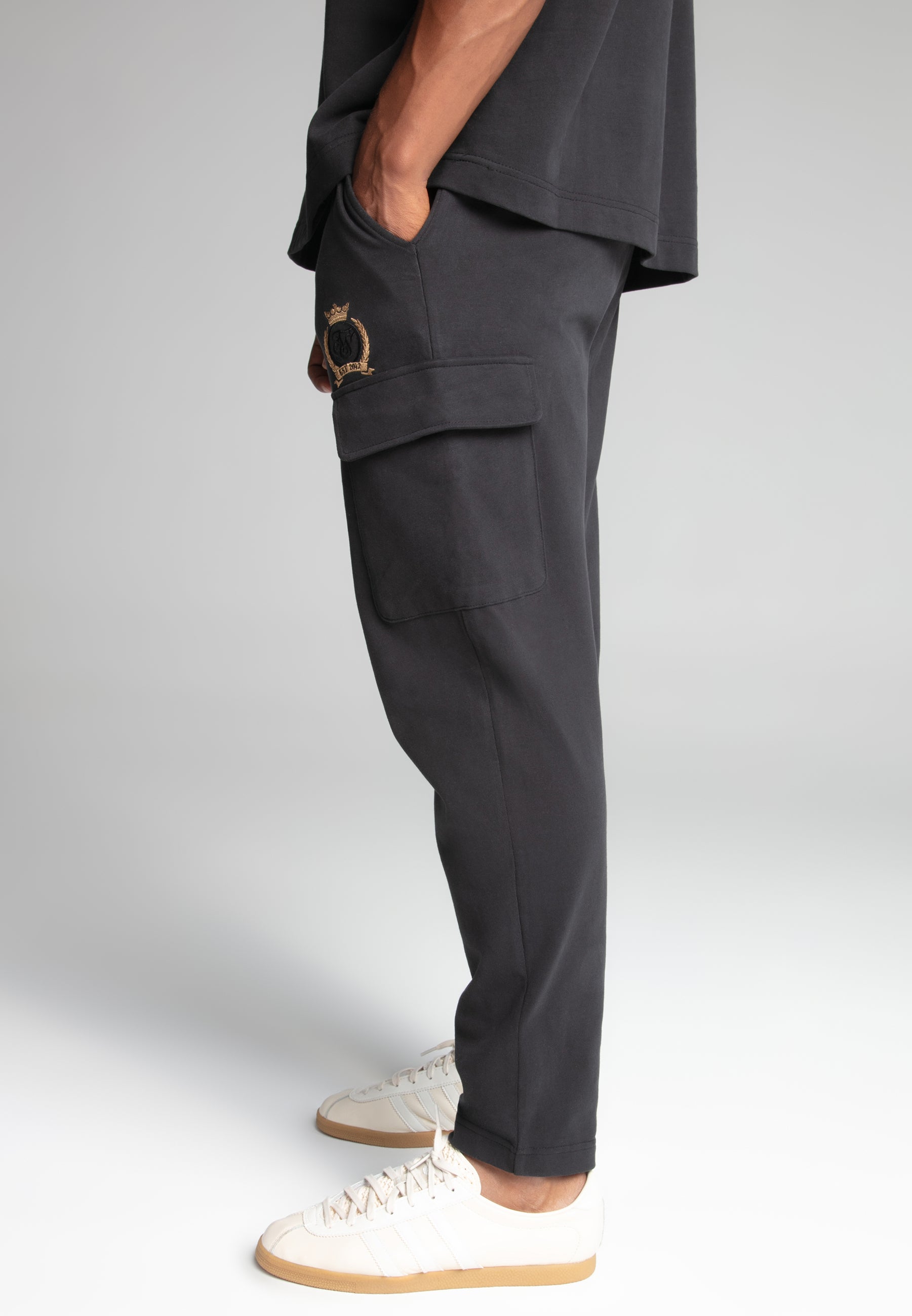 Crest Cargo Joggers in nero Pantaloni SikSilk