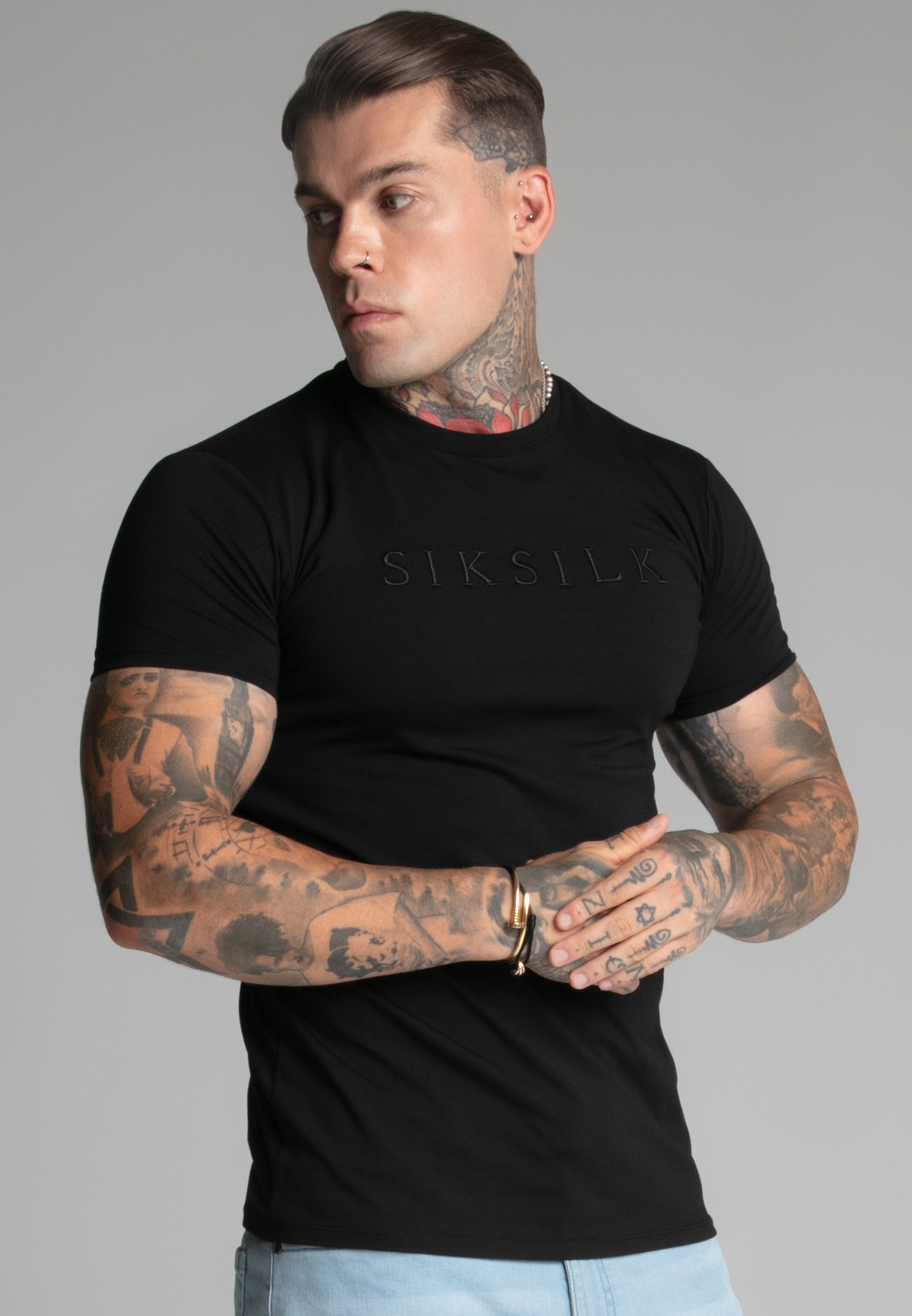Maglietta Muscle Fit in nero Magliette SikSilk