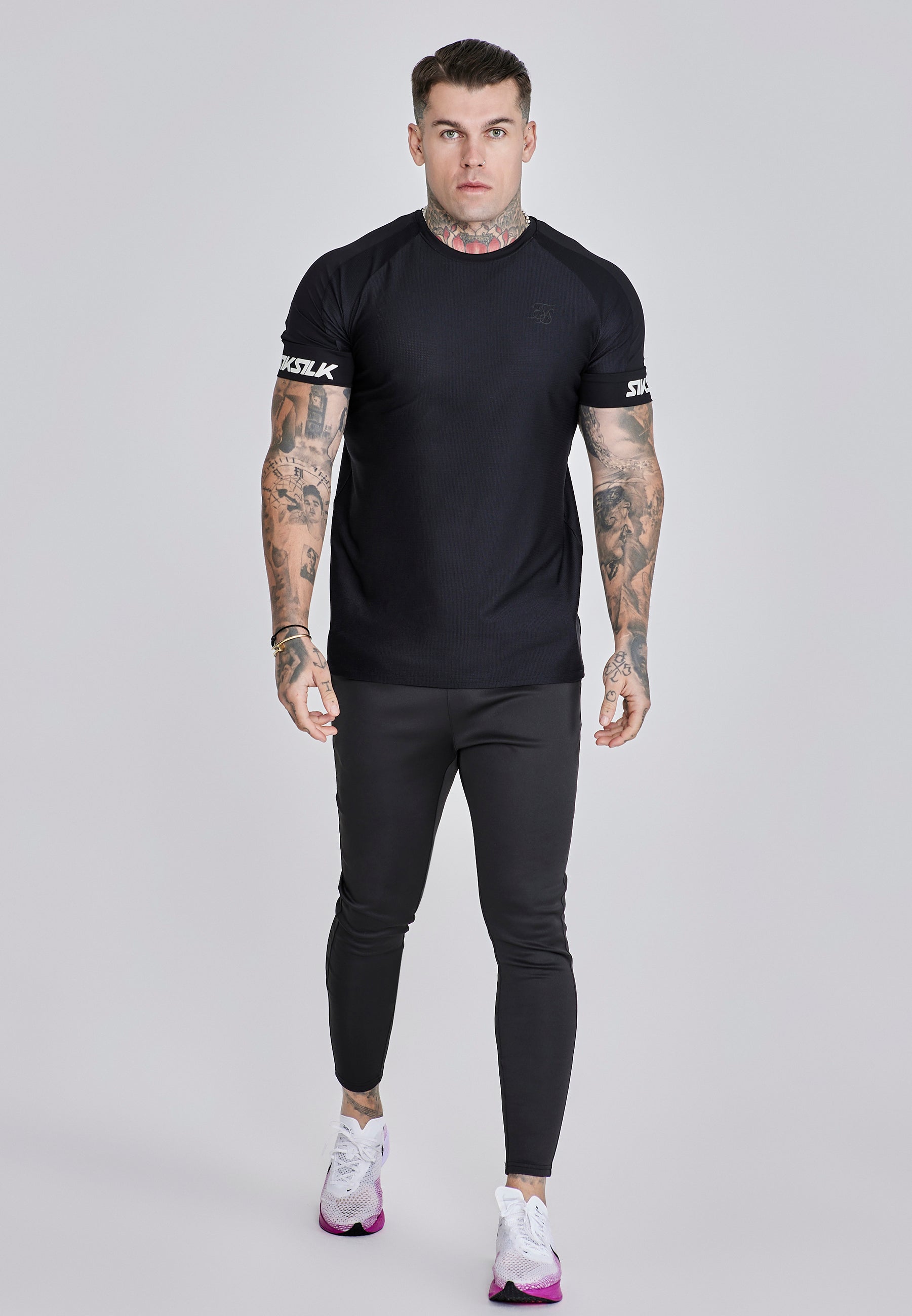 Maglietta Active Tech in nero Magliette SikSilk