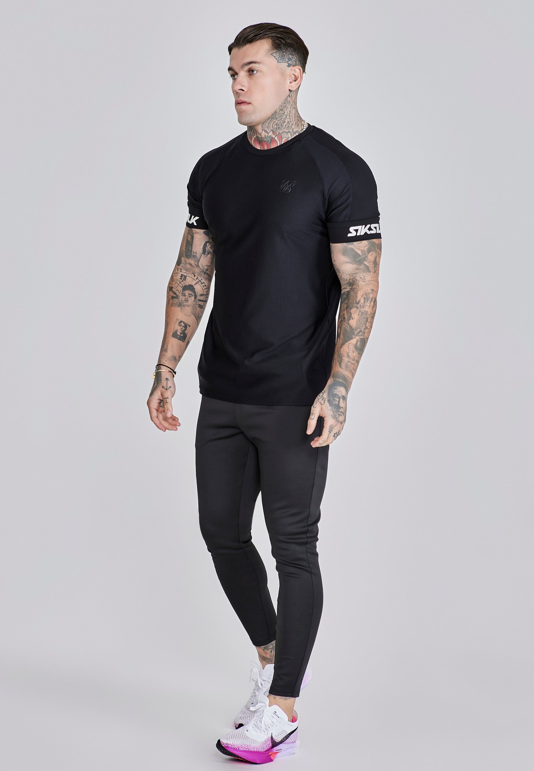 Maglietta Active Tech in nero Magliette SikSilk