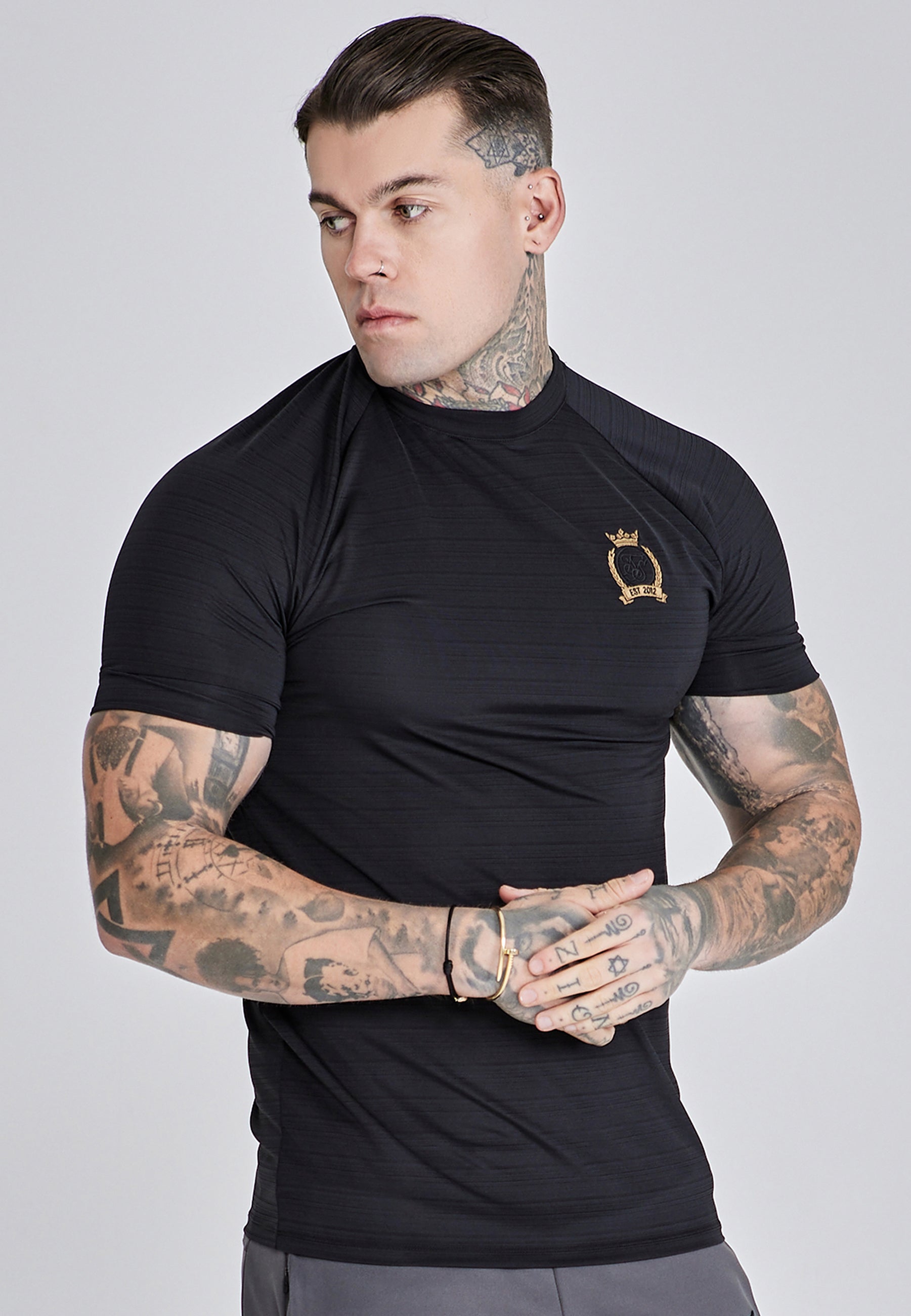 Maglietta Crest Tech in nero Magliette SikSilk