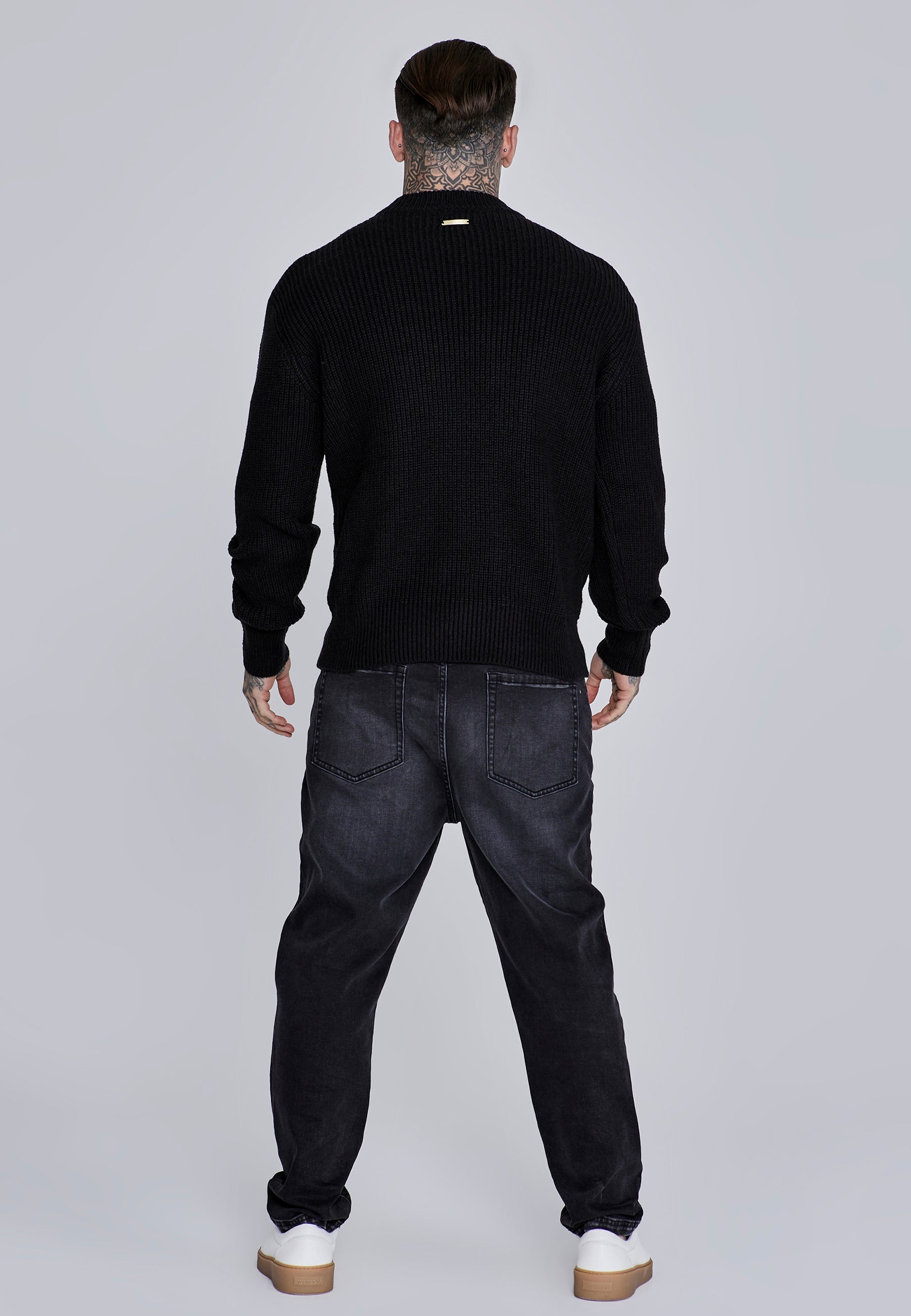 Maglione lavorato a maglia in nero Maglioni SikSilk