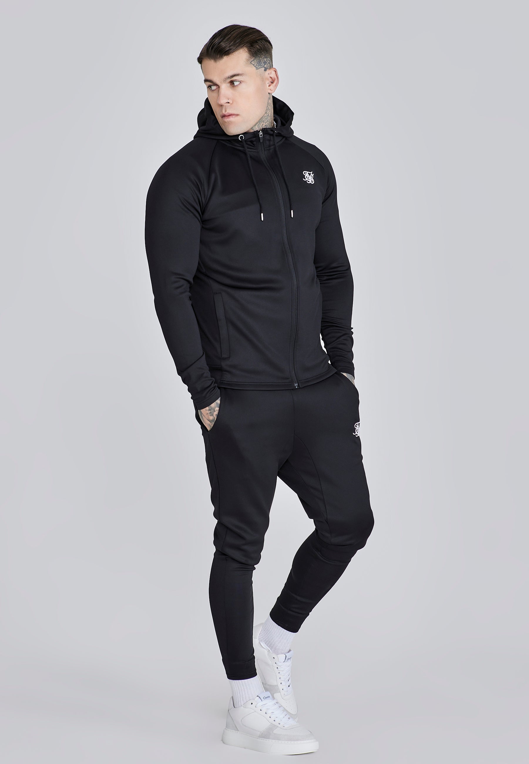 Felpa con cappuccio e pantaloni da jogging in set neri SikSilk