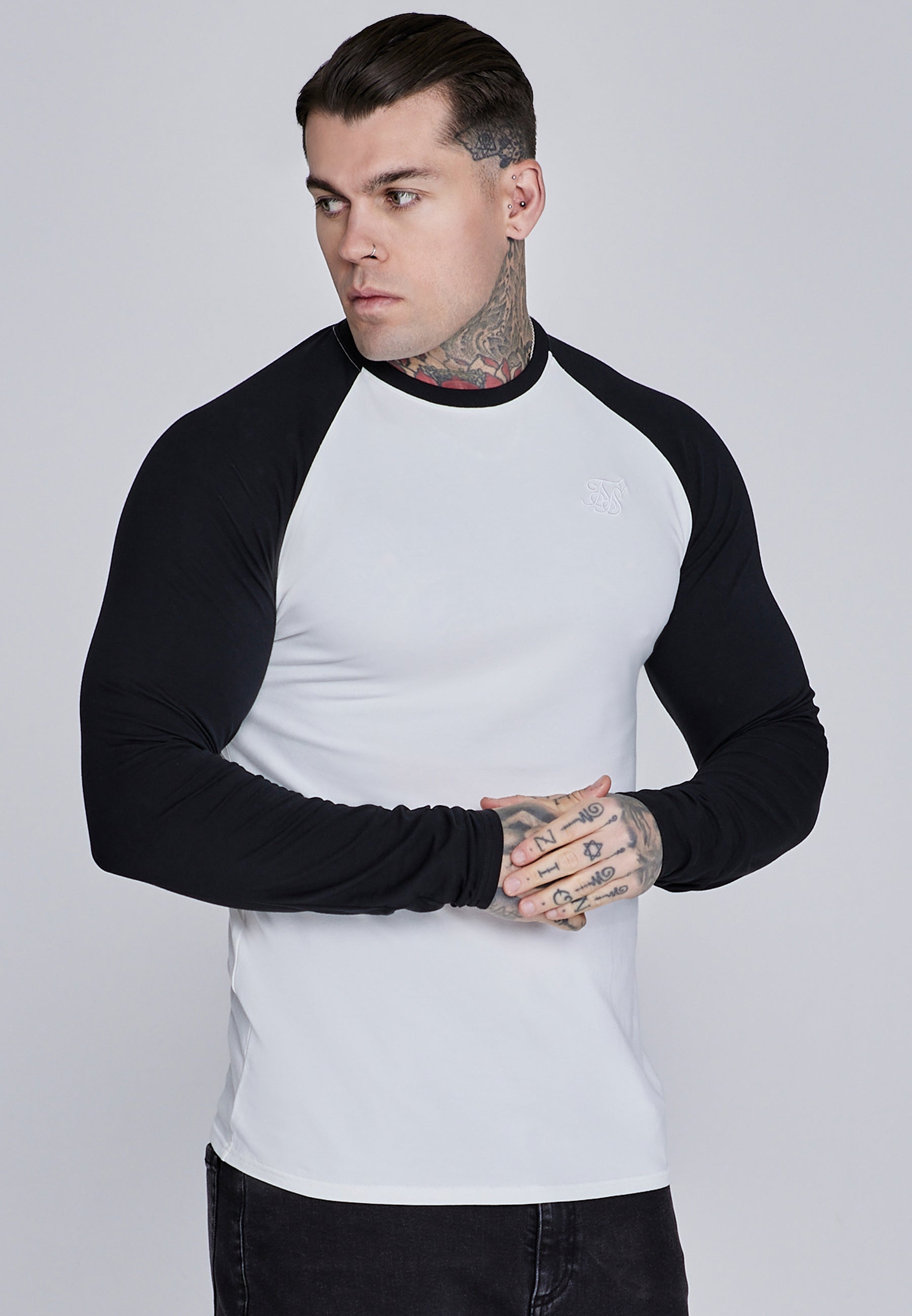 Maglietta Muscle Fit in Bianco, Nero Magliette SikSilk