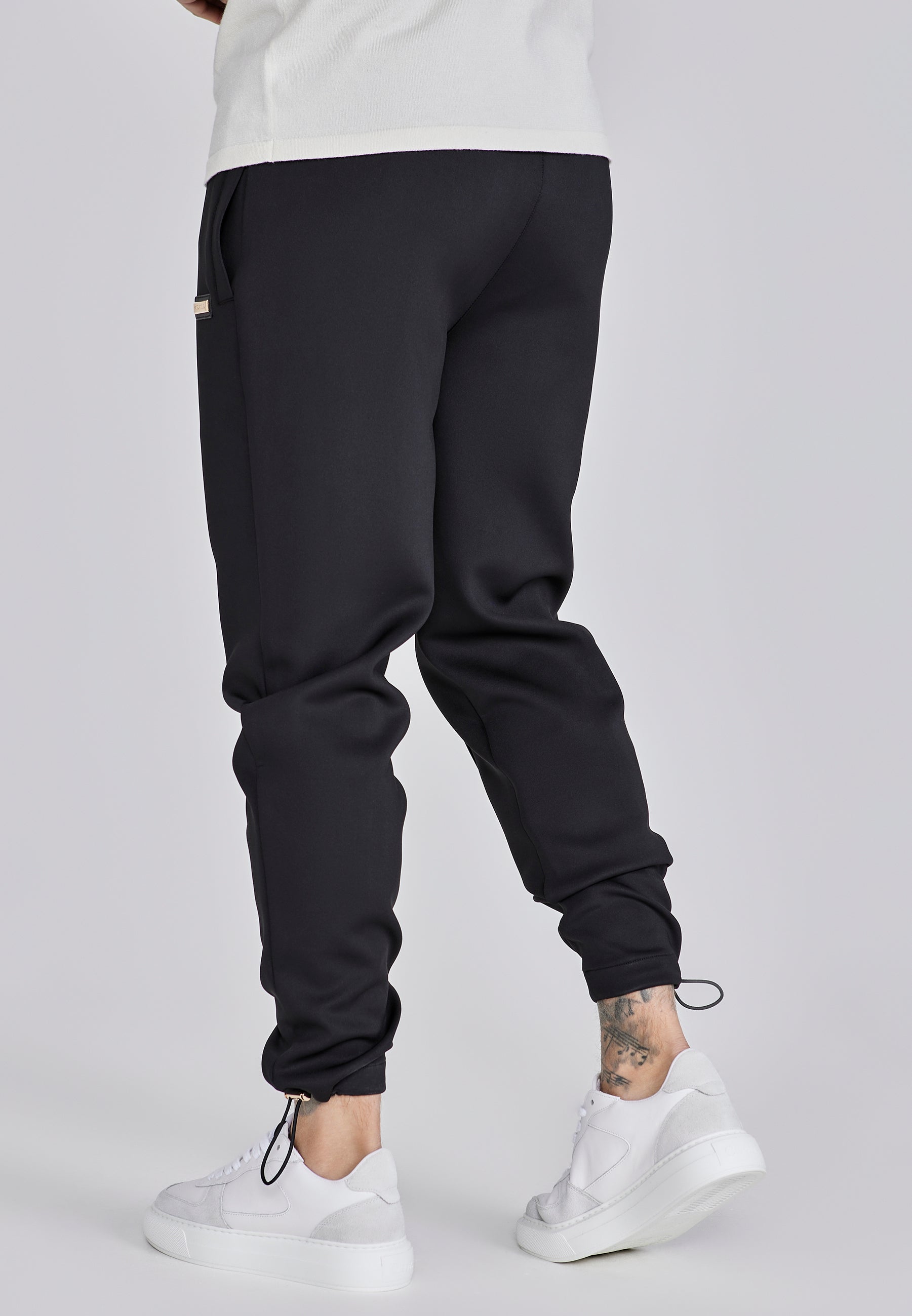 Joggers Cargo eleganti in nero Pantaloni SikSilk