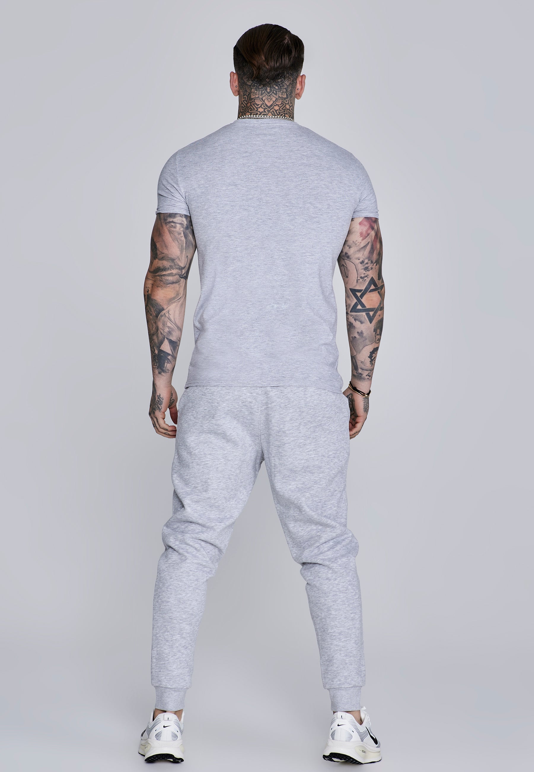 Joggers essenziali in marna grigia Pantaloni SikSilk
