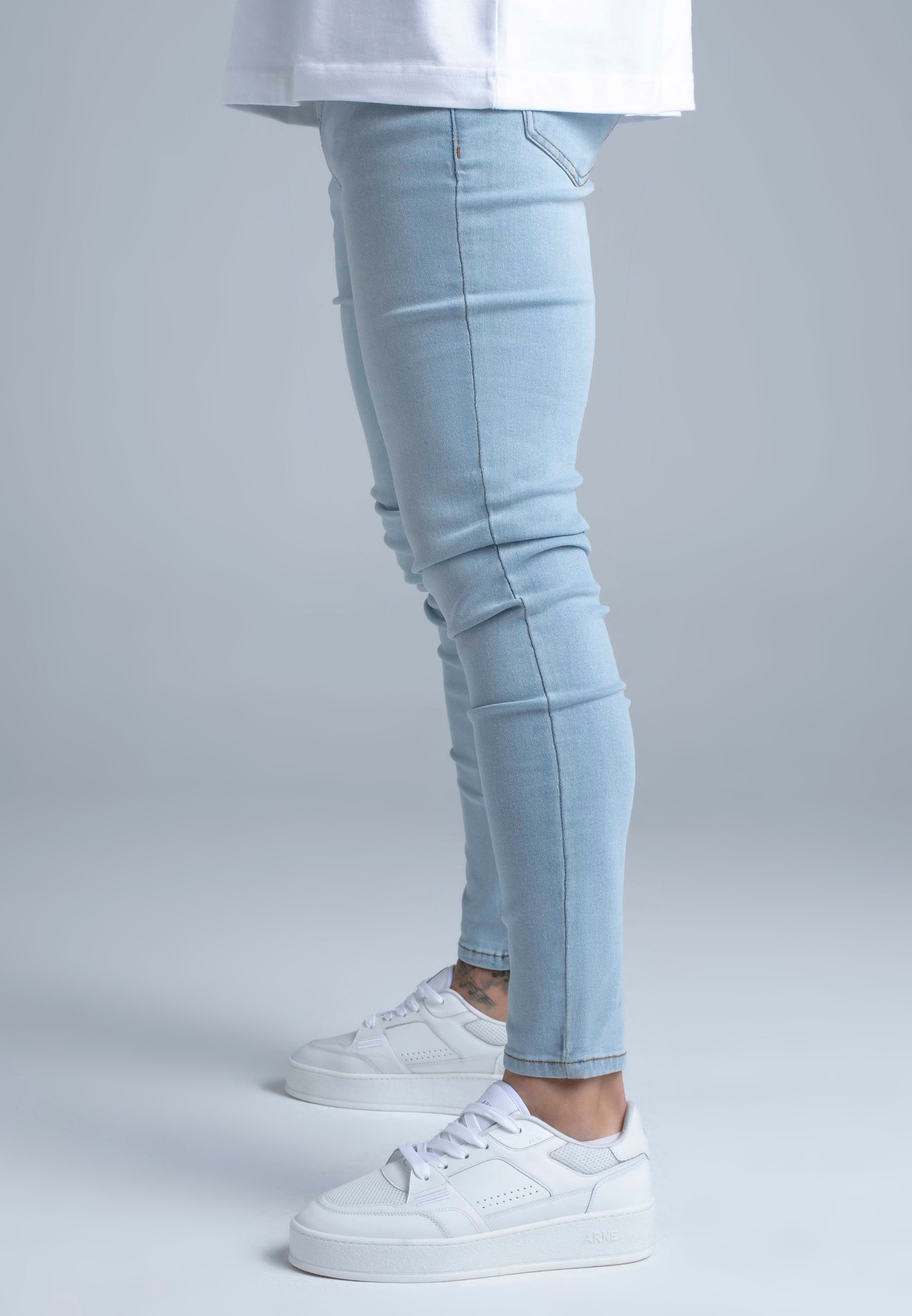 Jeans skinny in blu chiaro lavato