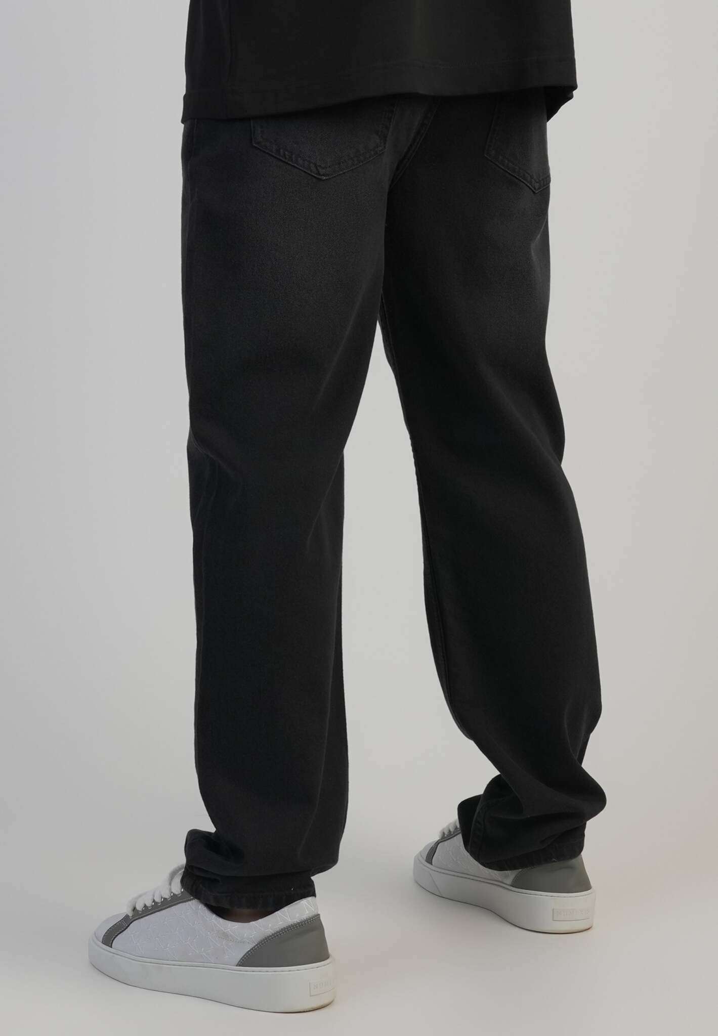 Jeans straight fit in jeans neri lavati SikSilk