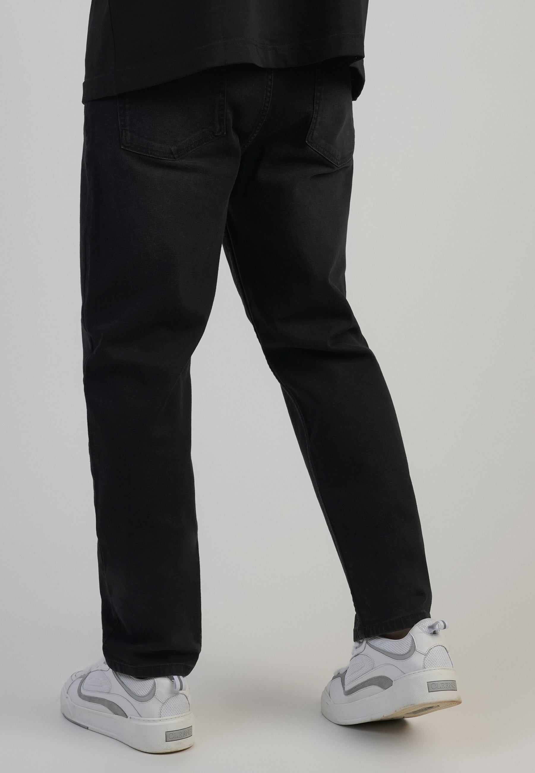 Jeans Tapered in nero lavato SikSilk