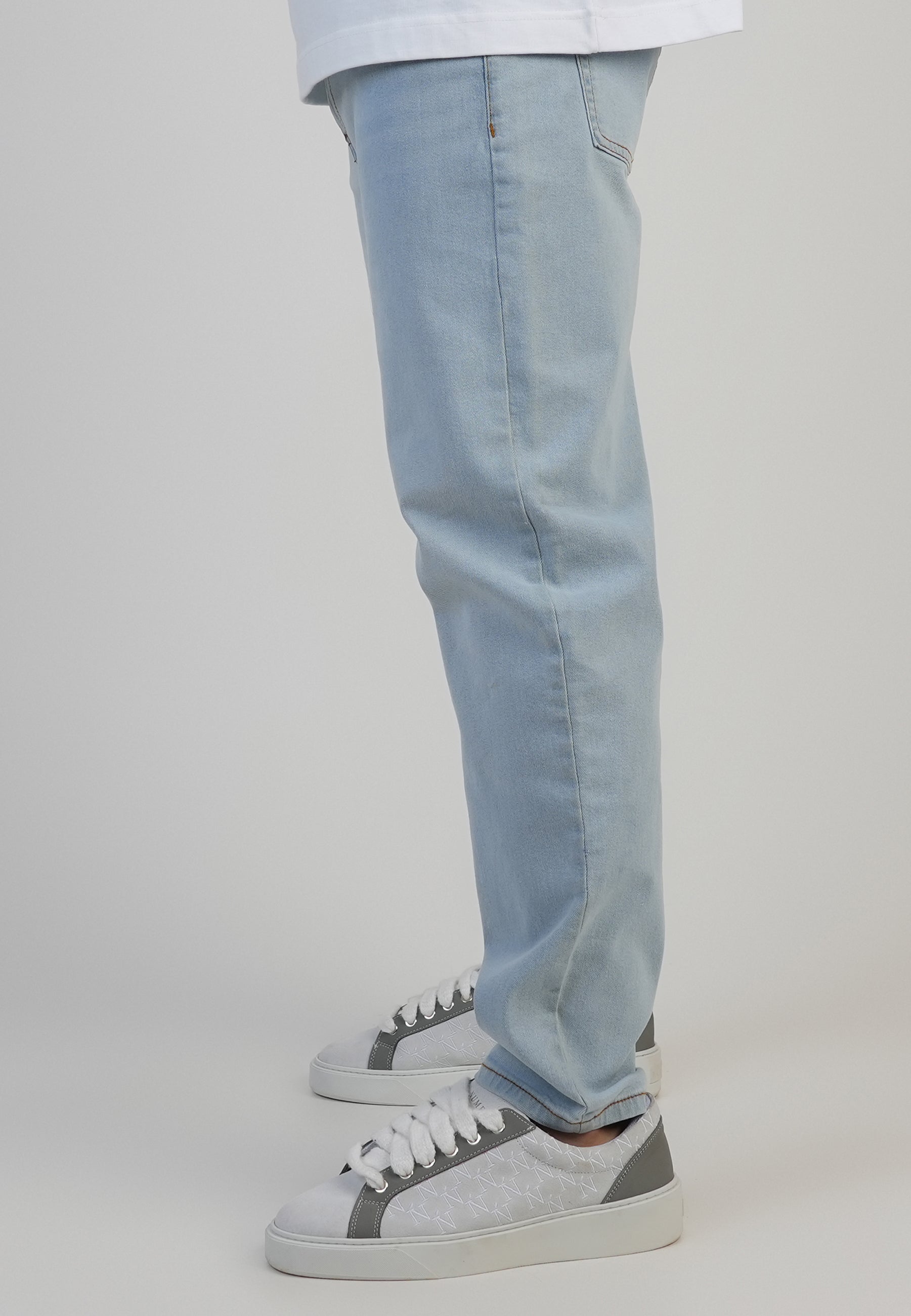 Jeans Tapered in blu lavato SikSilk