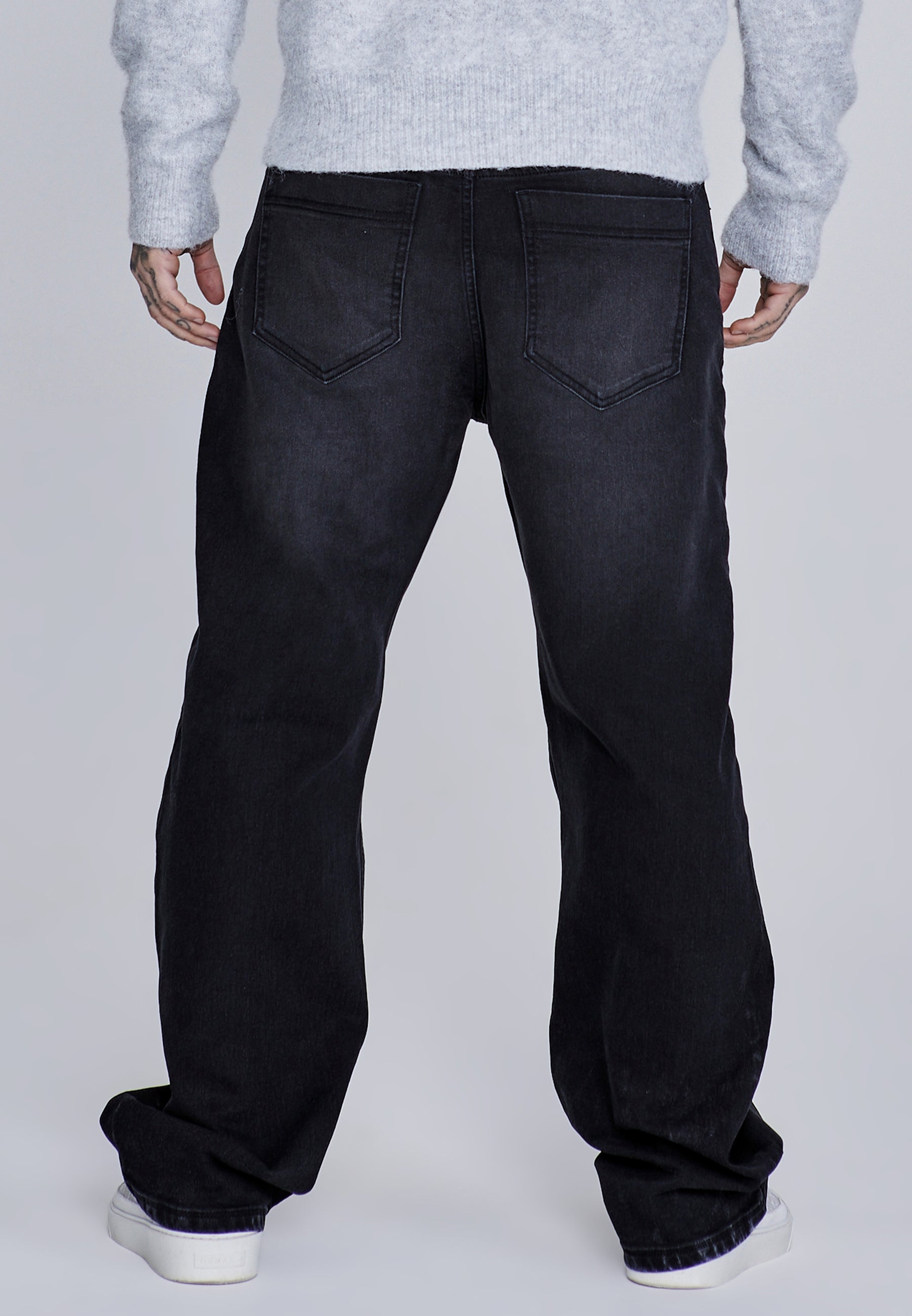 Jeans loose fit in nero lavato SikSilk