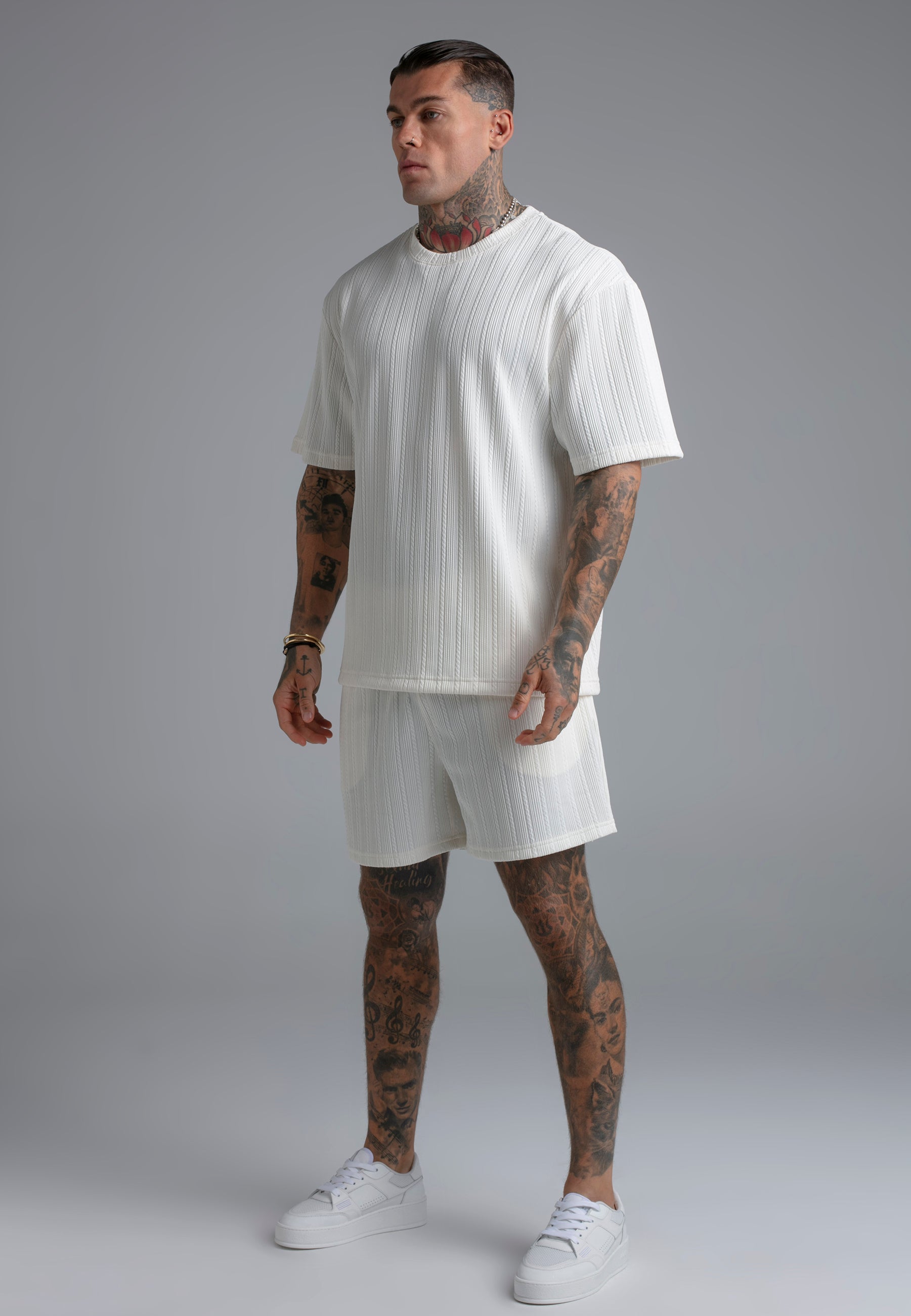 T-shirt testurizzata in ecru