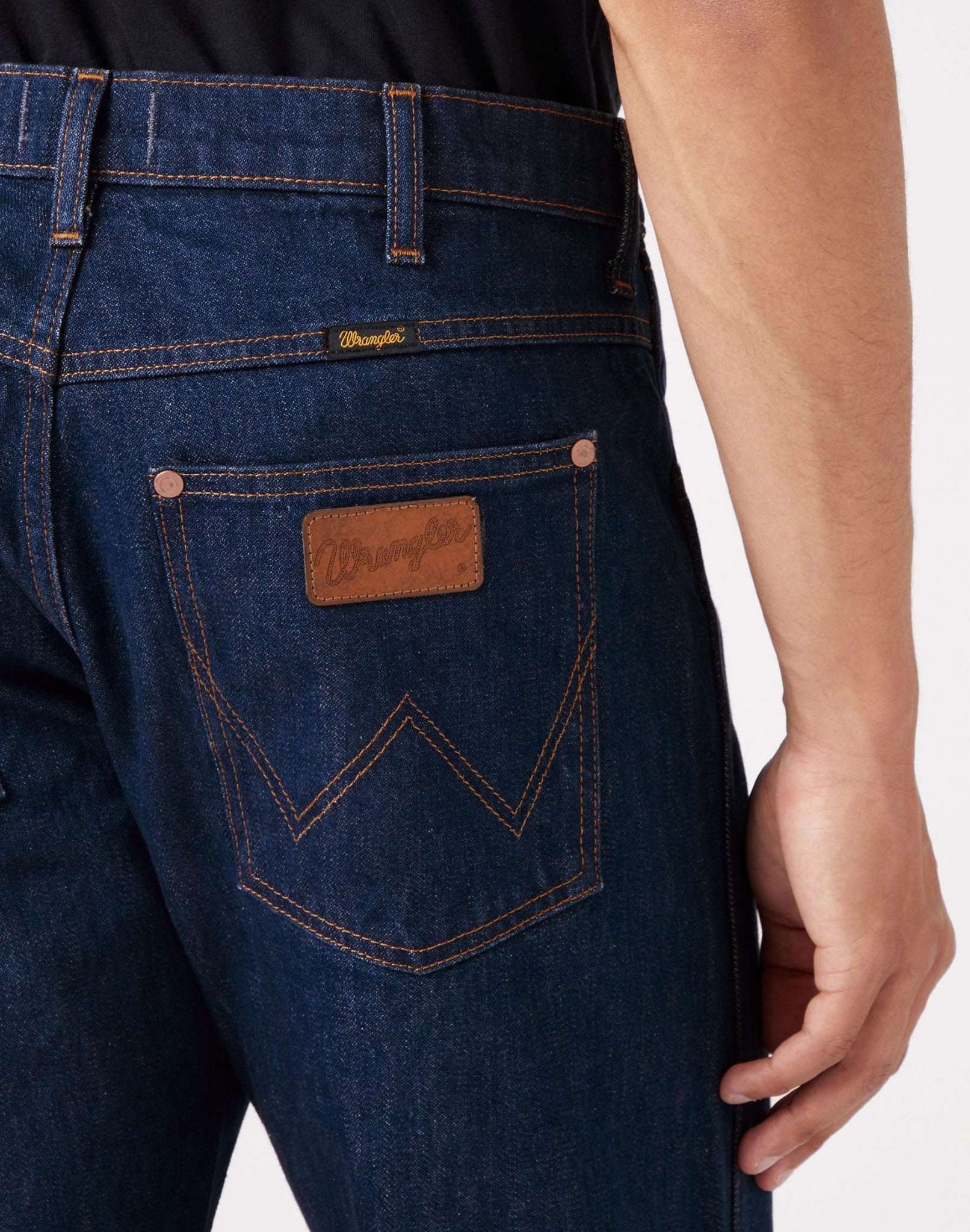 Frontiera in Wrangler Blue Jeans Wrangler   