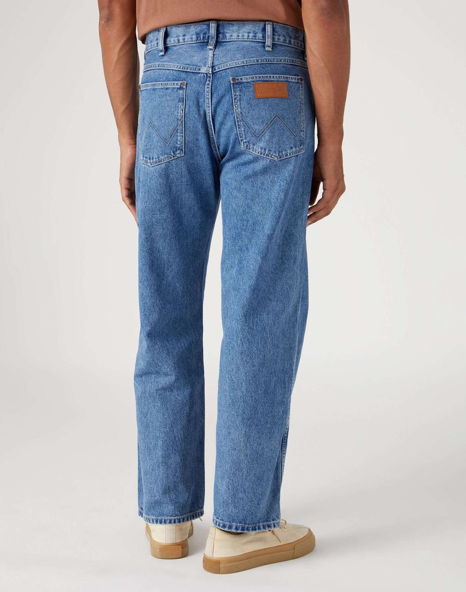 Redding in Electric Dreams Jeans Wrangler   