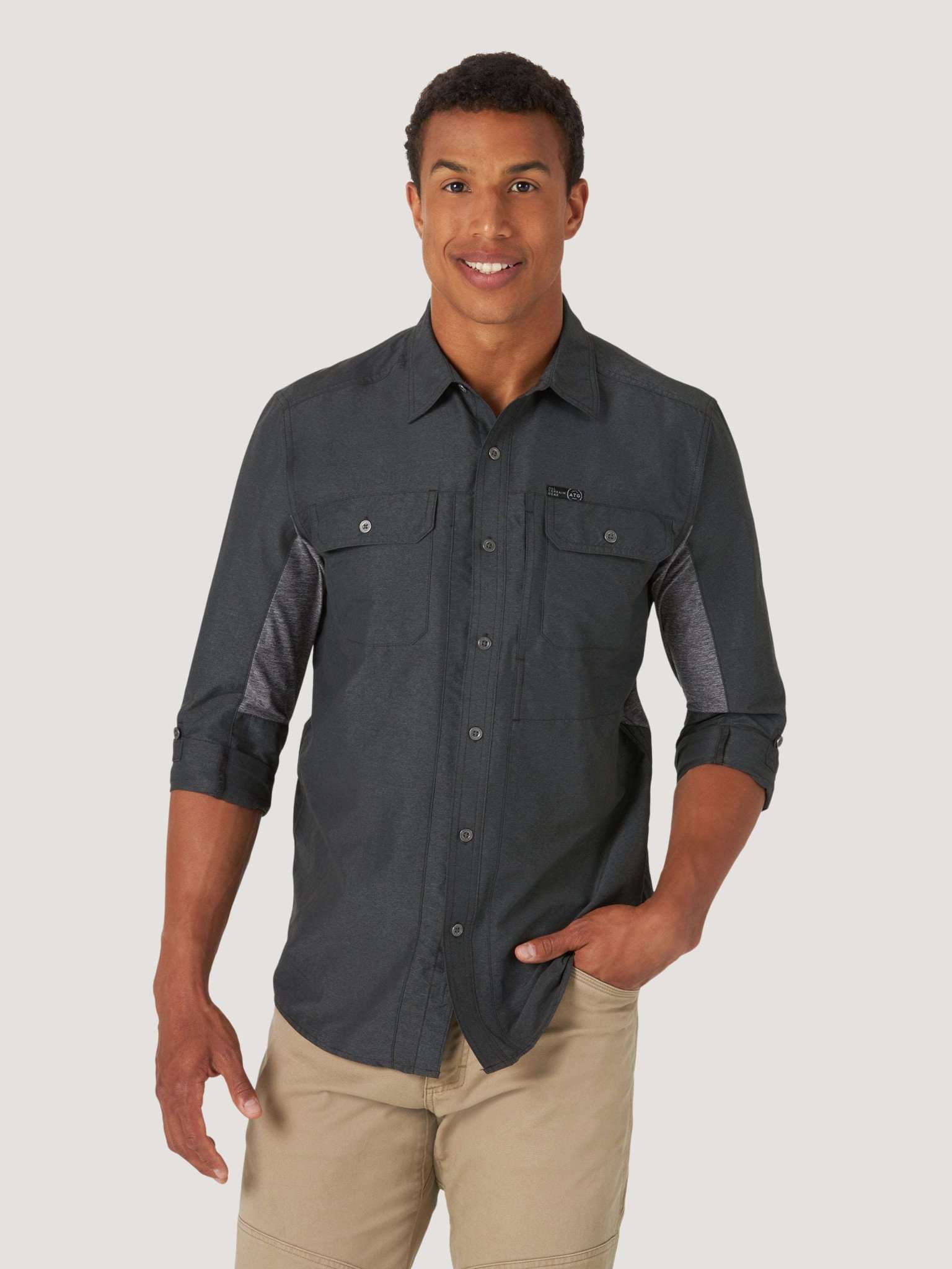 Camicia All Terrain Gear in materiale misto nero Camicie Wrangler   