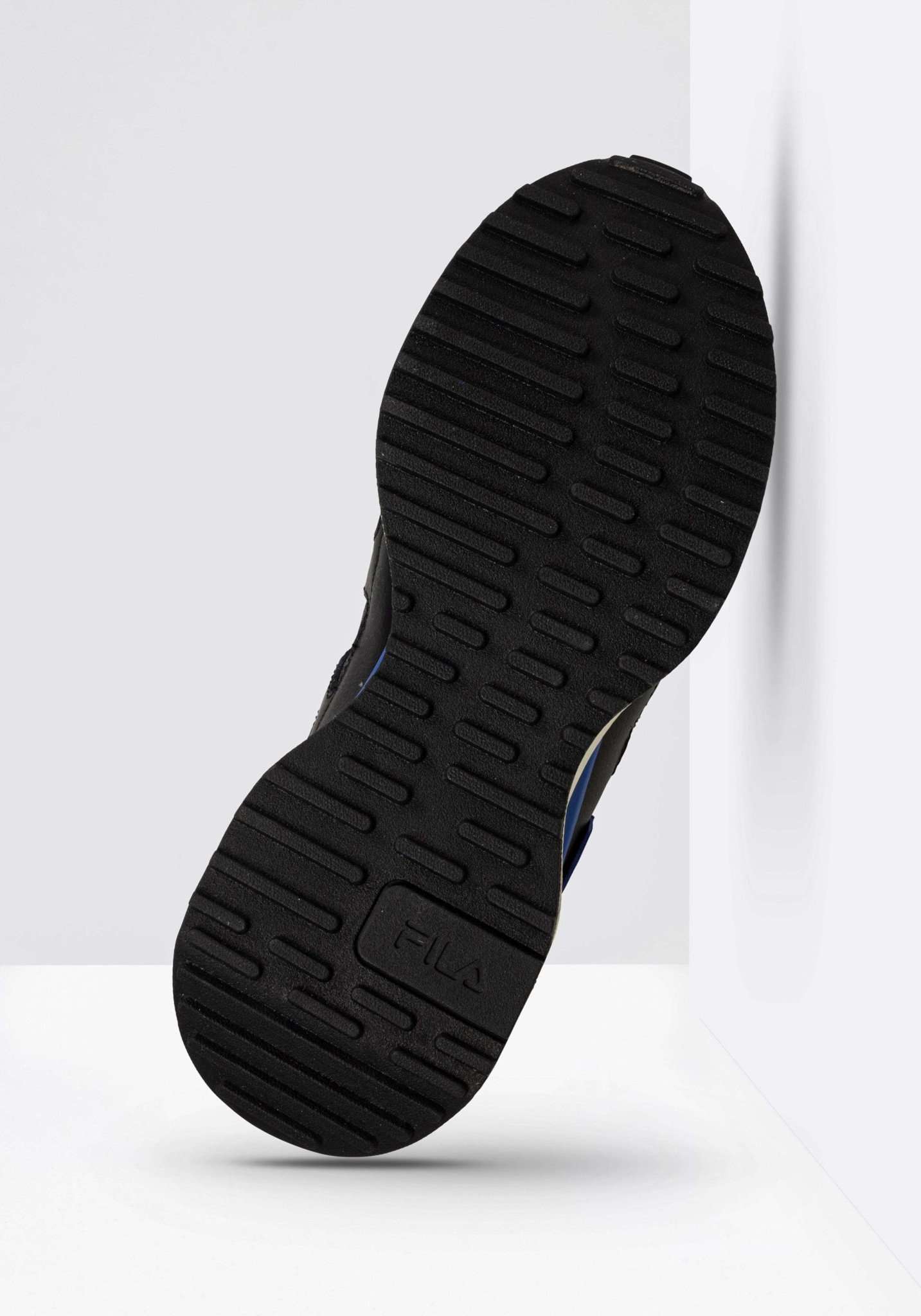 Sneakers Contempo in Nero-Lapis Blu Fila   