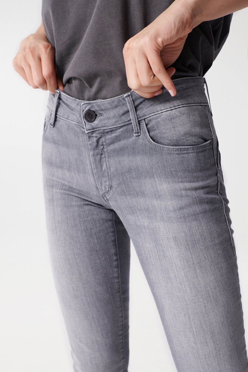 Wonder Skinny Push-Up in jeans grigio scuro Salsa Jeans   