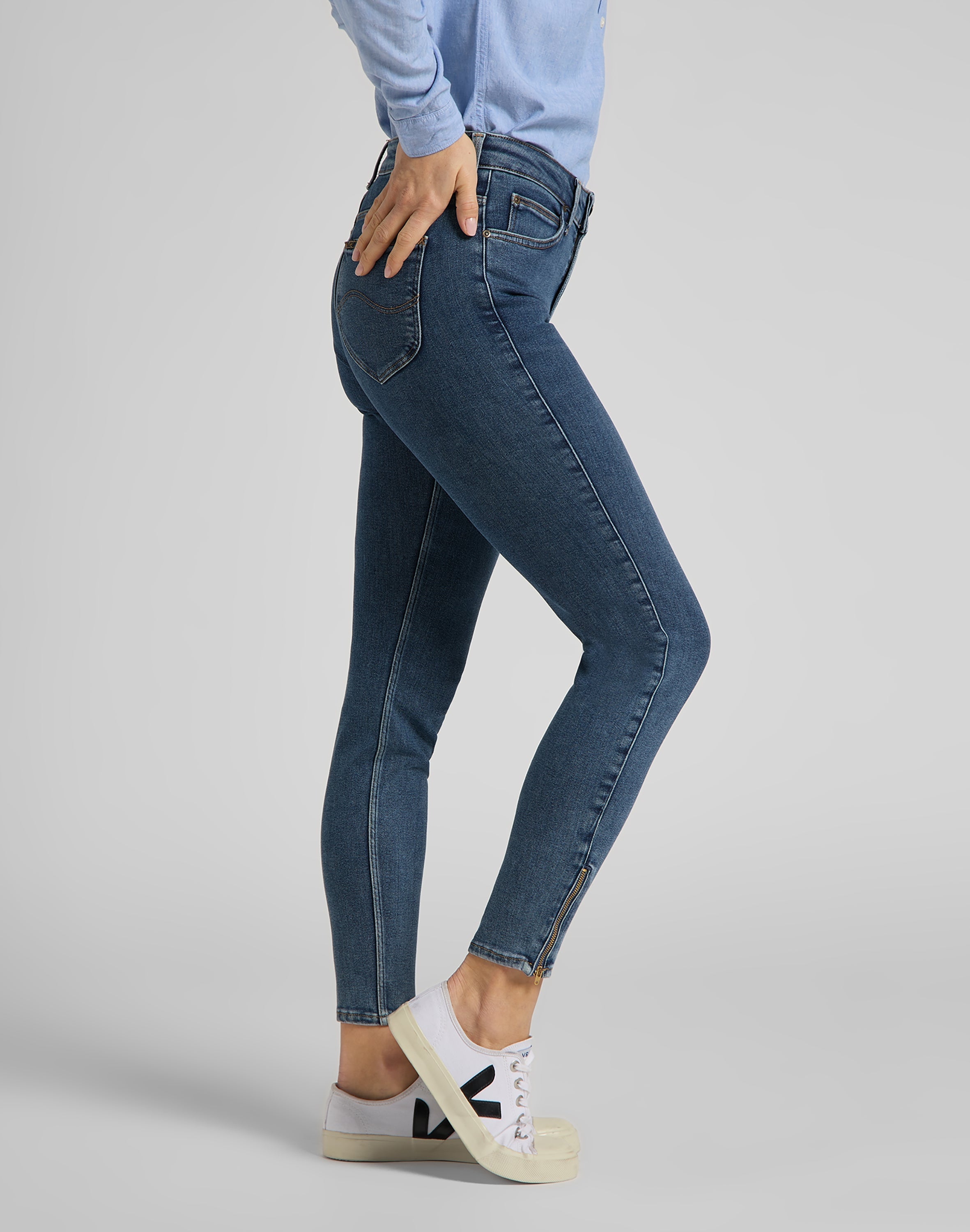 Scarlett High Zip in jeans Mid Ely Lee   