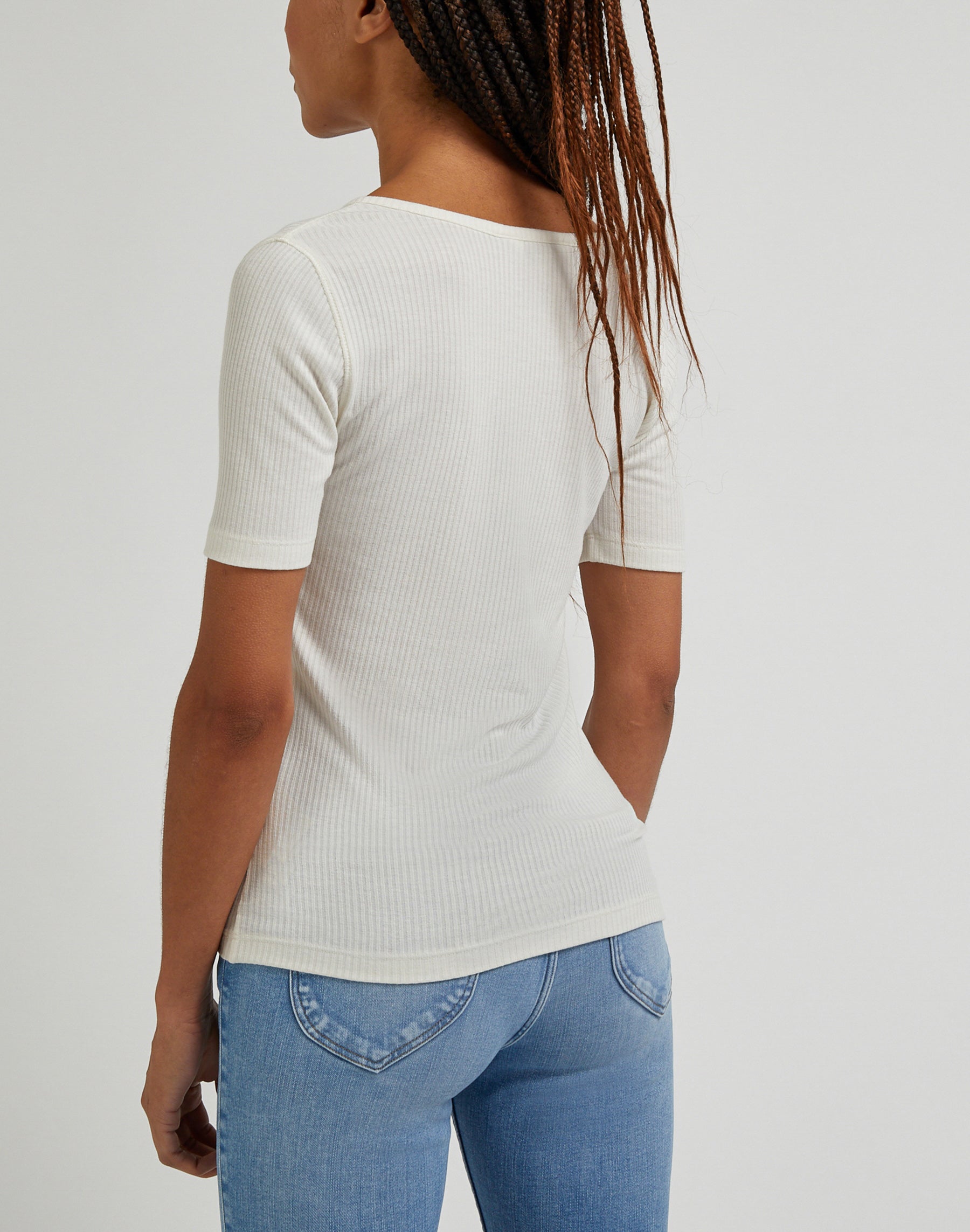 T-shirt Henley a maniche corte in ecrù Lee   