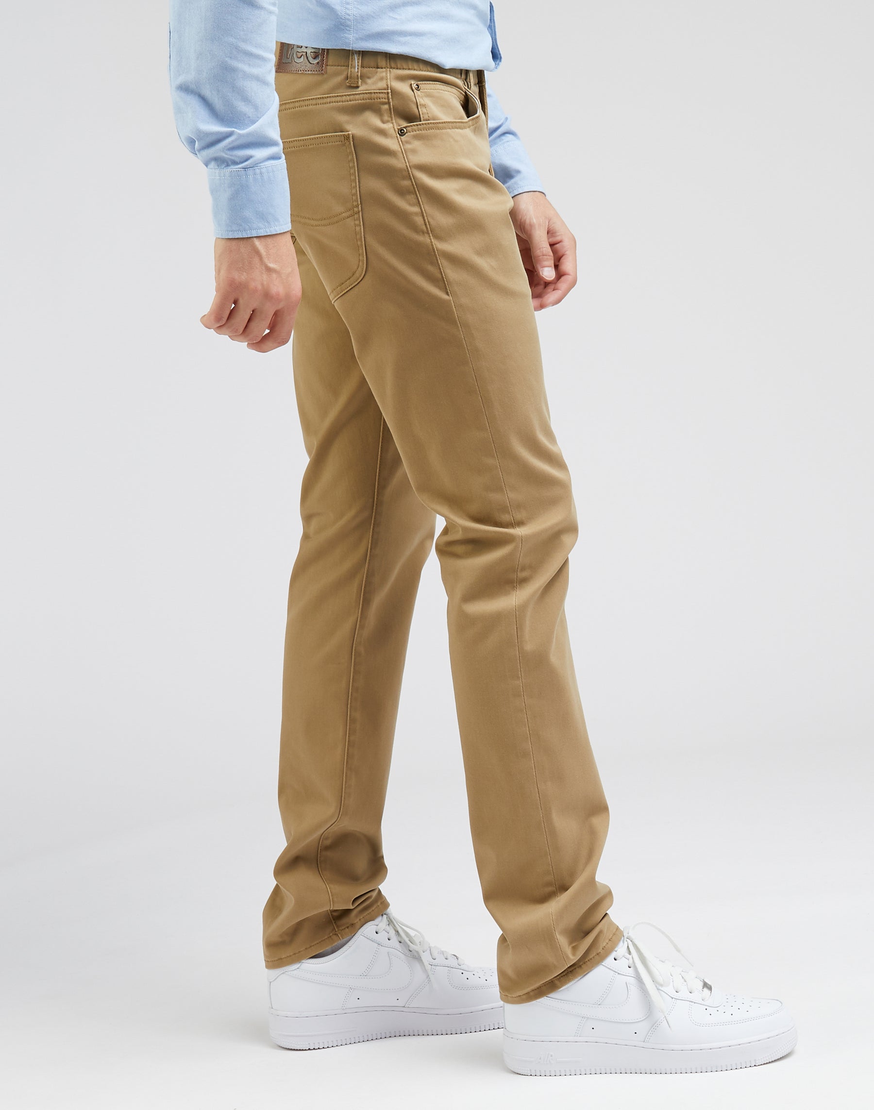 Pantaloni slim fit MVP in Elbus Lee   