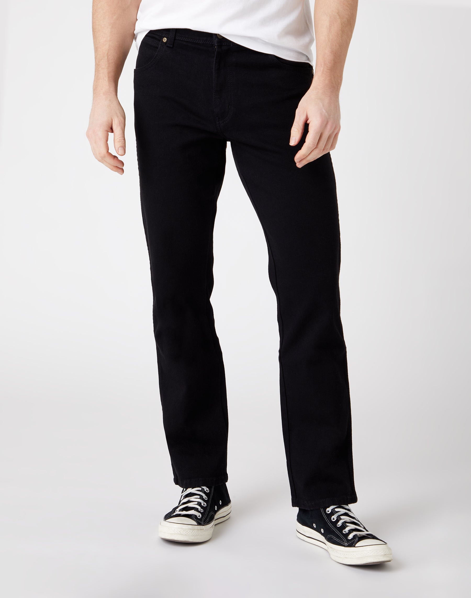 Jeans Wrangler Regular Fit Low Stretch in nero   