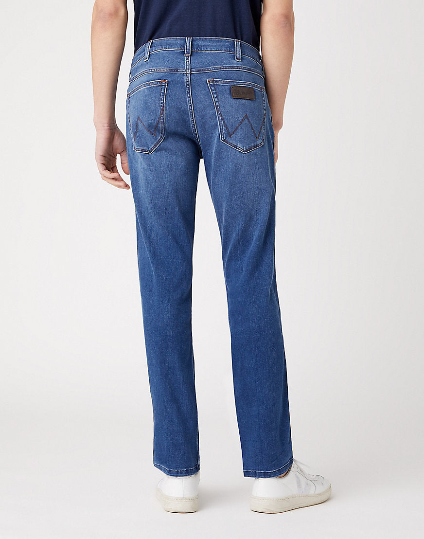 Jeans Greensboro Medium Stretch in Bright Stroke Wrangler   