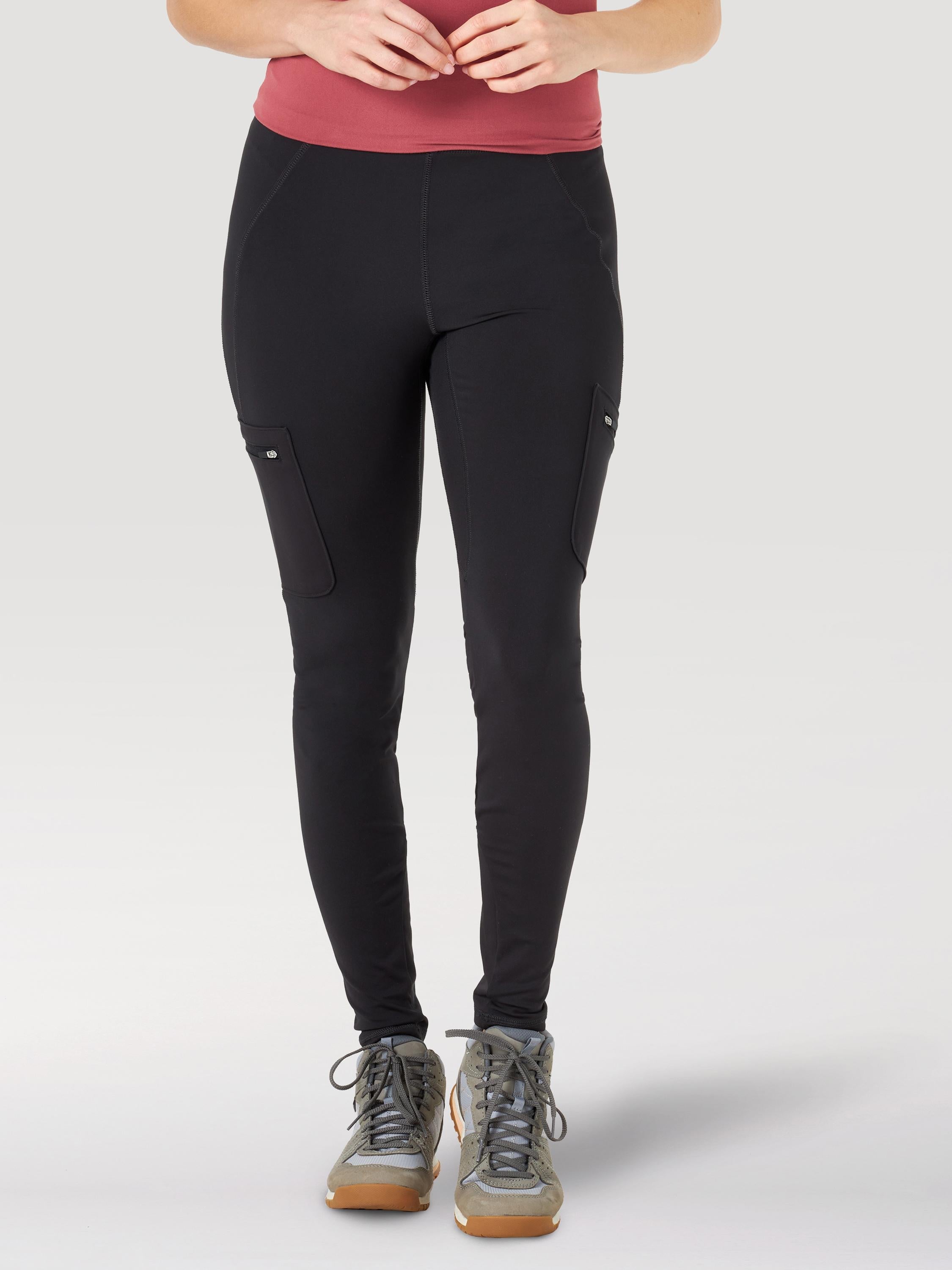 All Terrain Gear Cargo Legging in nero Pantaloni Wrangler   