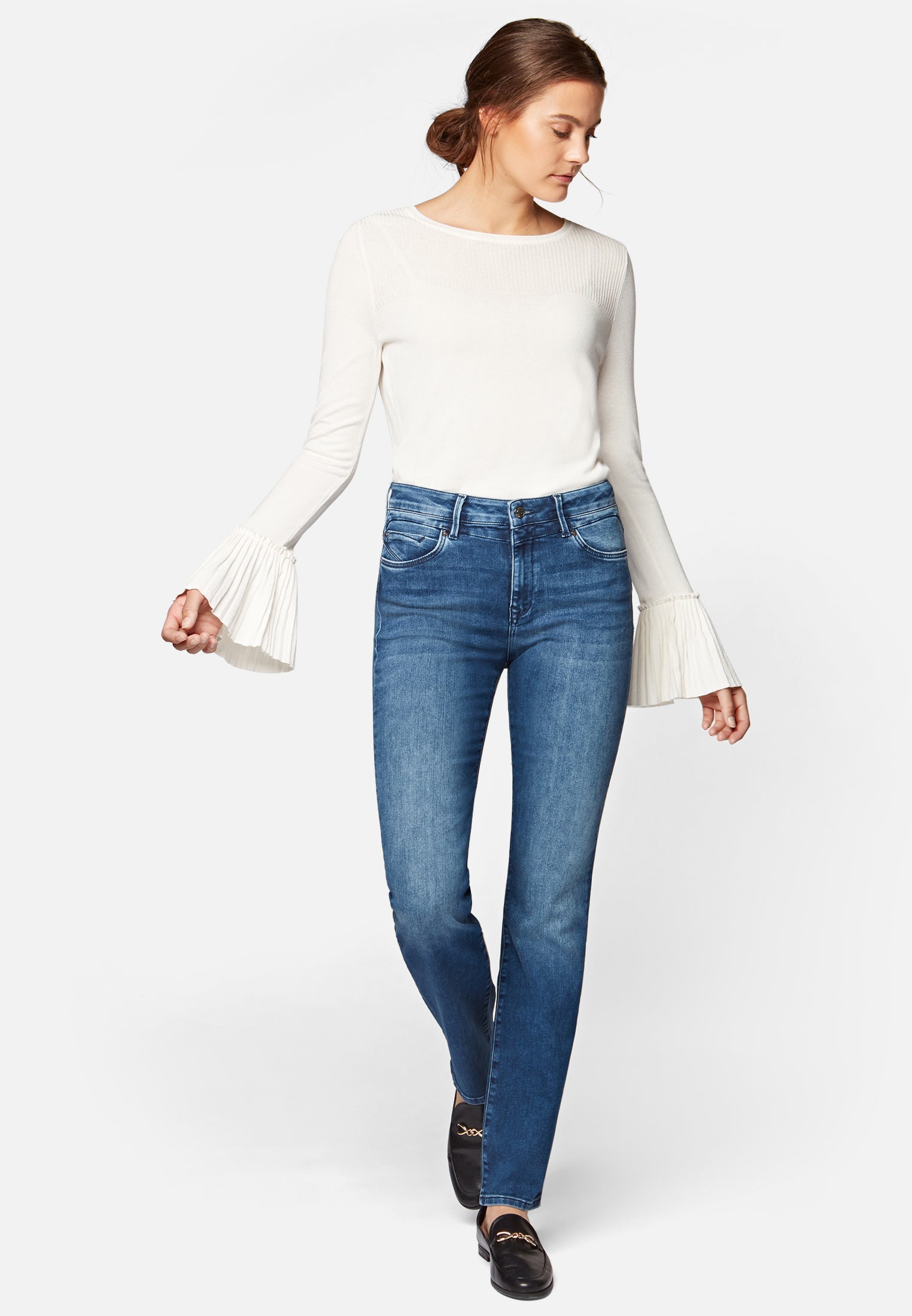 Kendra in Jeans Mavi in satin blu indaco   